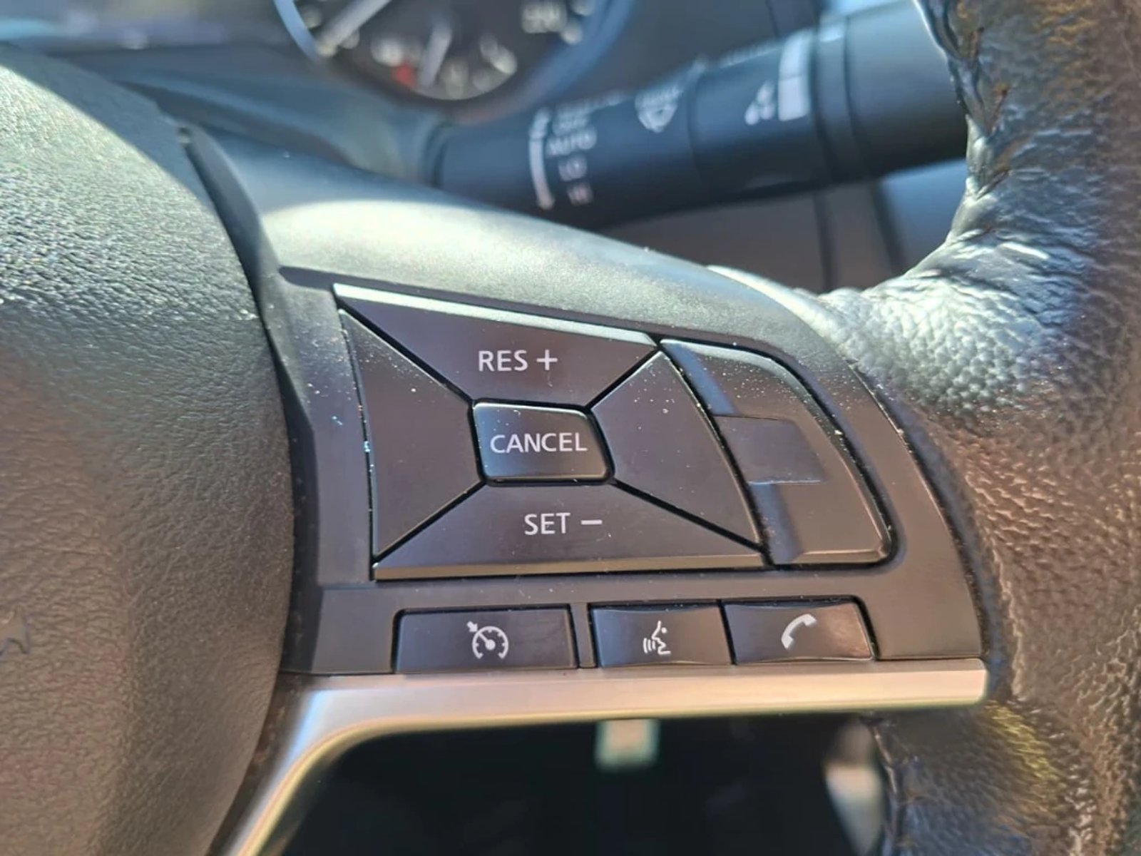 NISSAN NAVARA 2023 - Imagen 19 de 20
