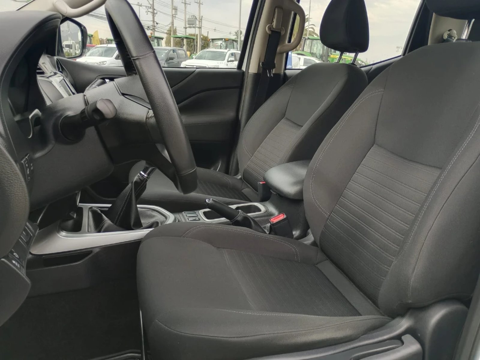 NISSAN NAVARA 2023 - Imagen 13 de 20
