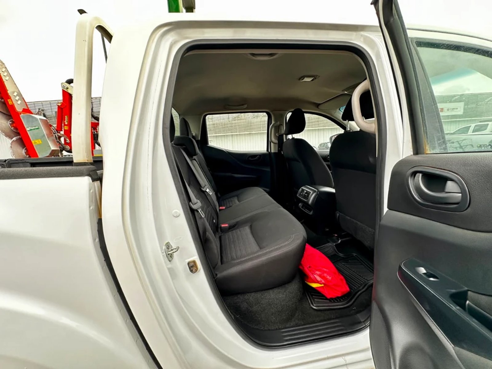Nissan Navara 2023 - Imagen 13 de 20