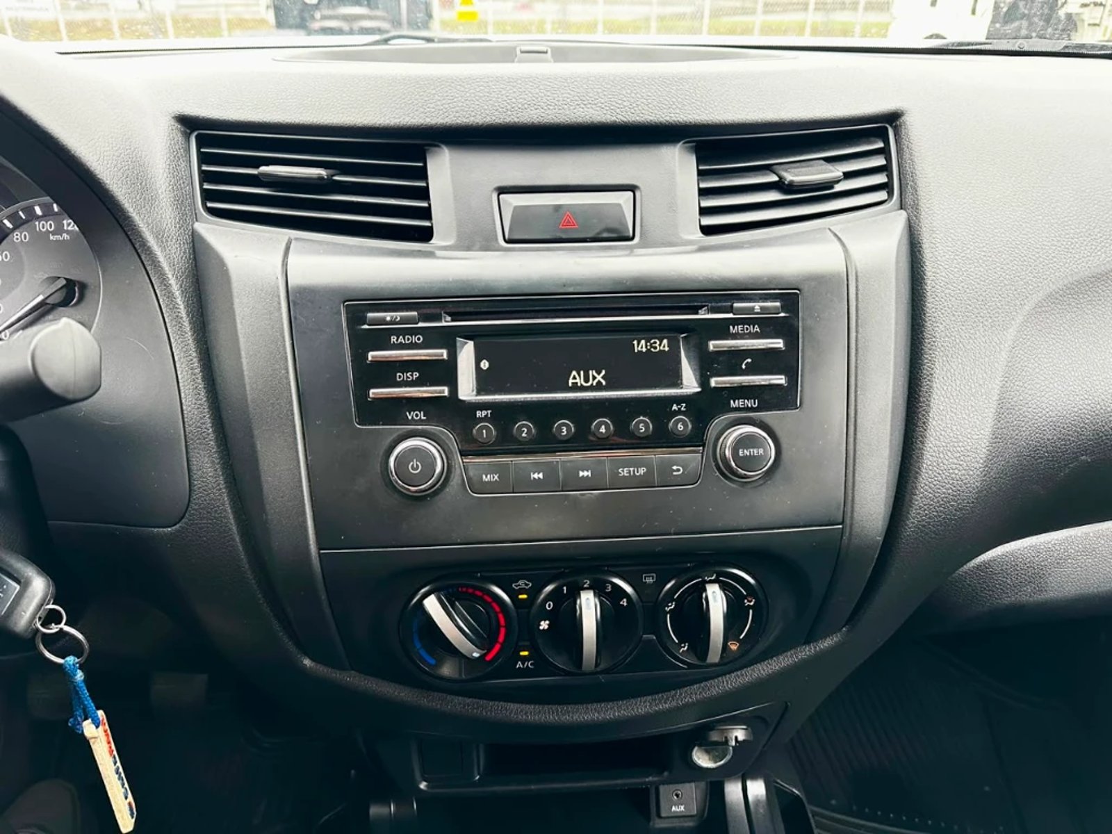 NISSAN NAVARA 2023 - Imagen 13 de 20