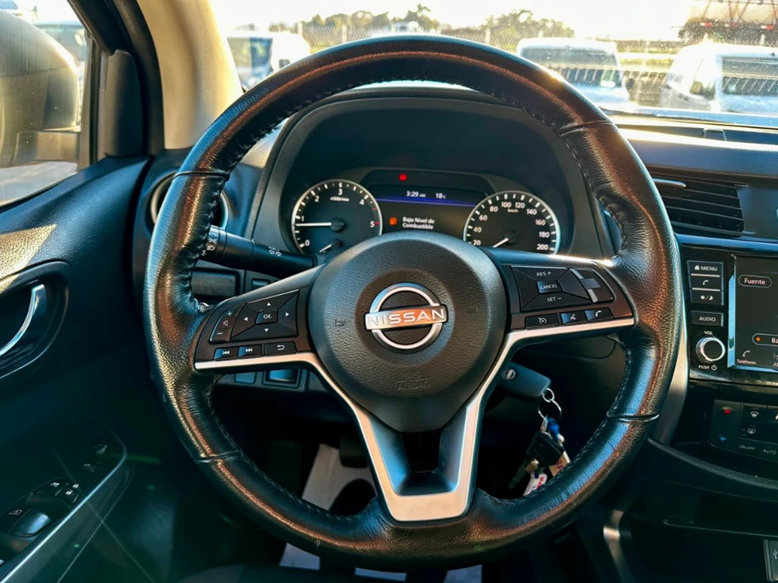 Nissan Navara 2023 - Imagen 14 de 20