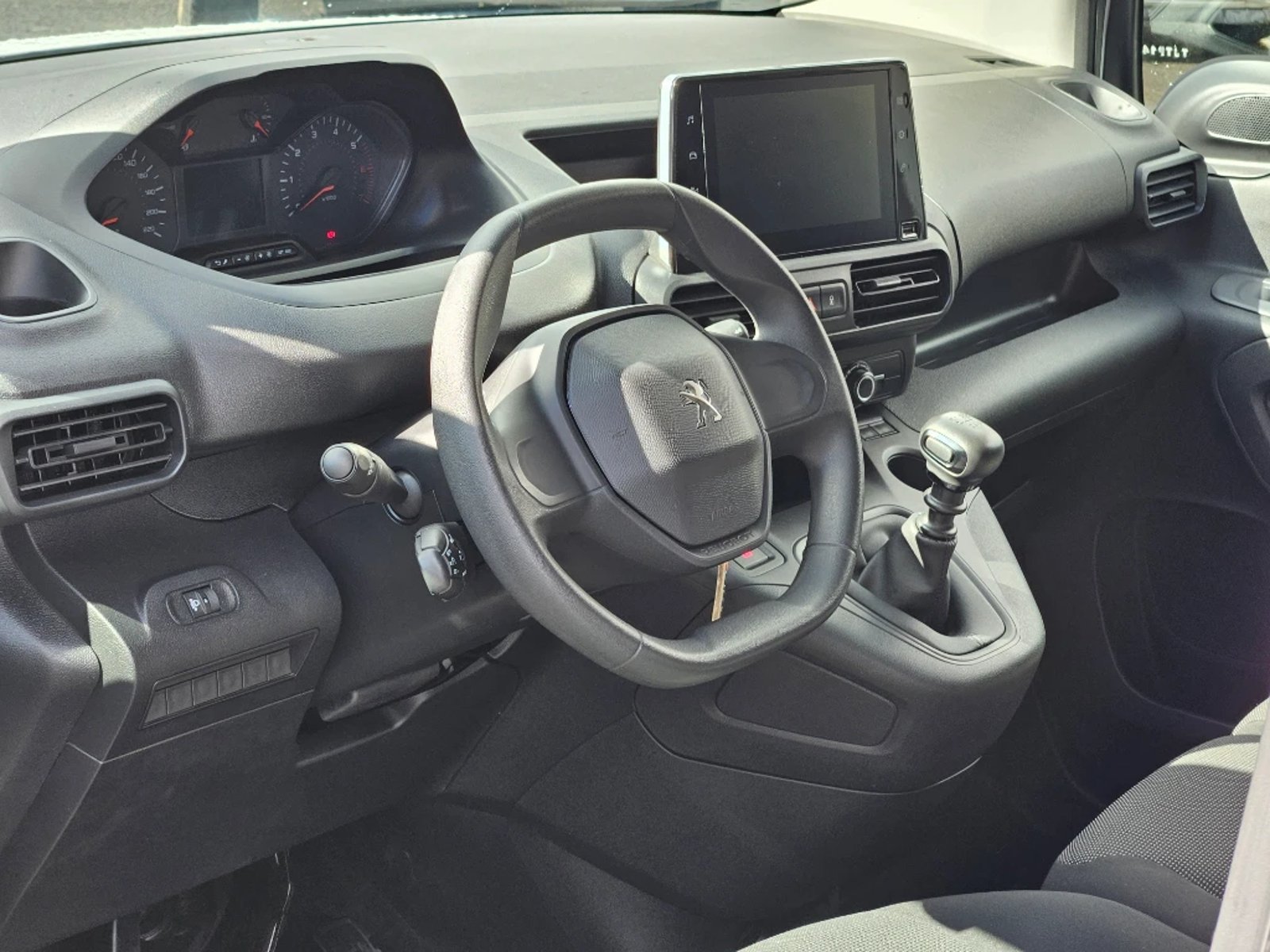 PEUGEOT PARTNER 2024 - Imagen 10 de 20