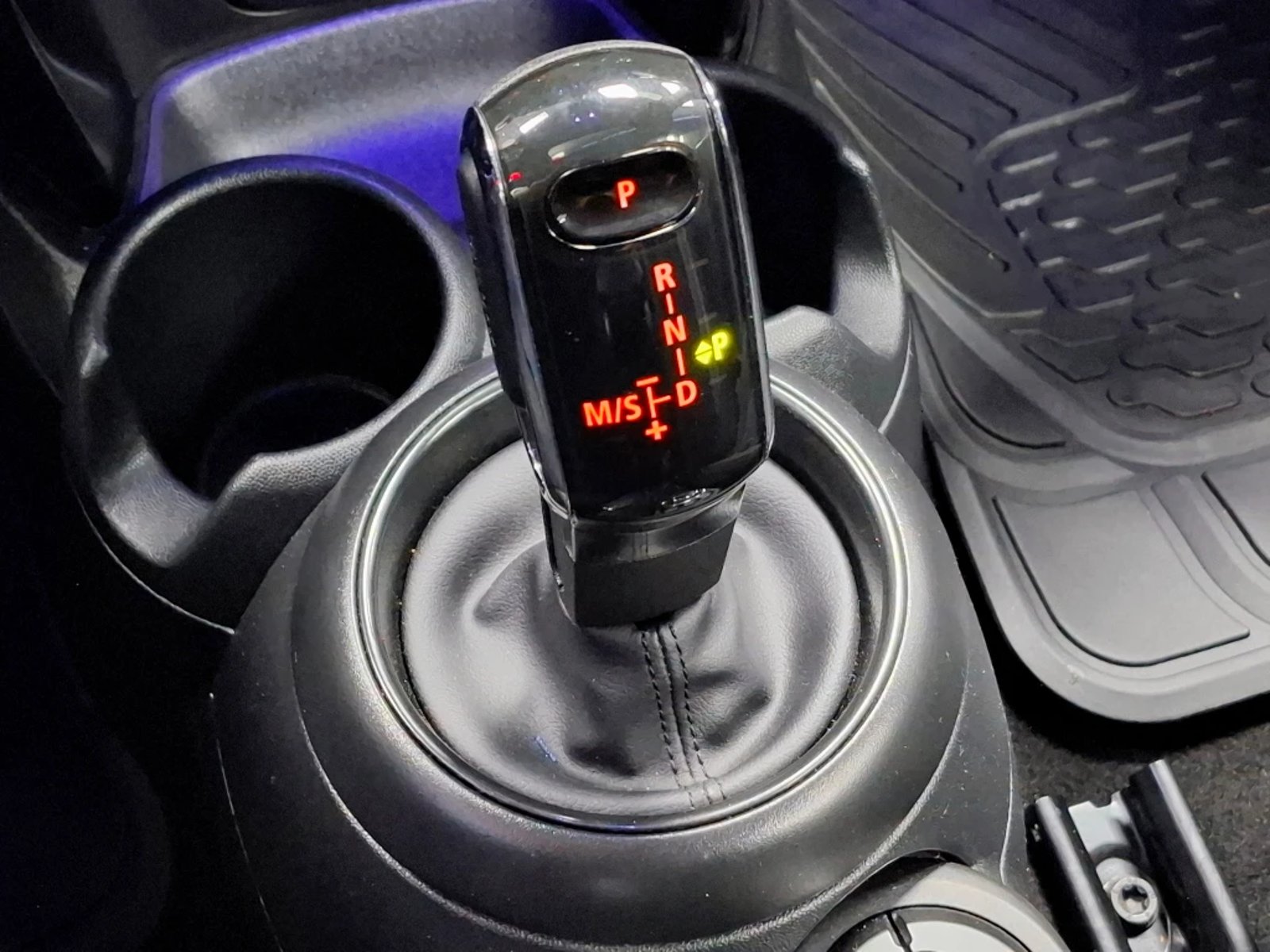 MINI COOPER S 2024 - Imagen 18 de 20