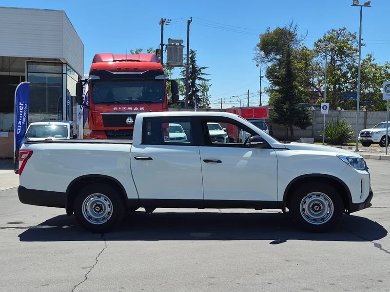 SsangYong Grand musso 2023 - Imagen 4 de 20