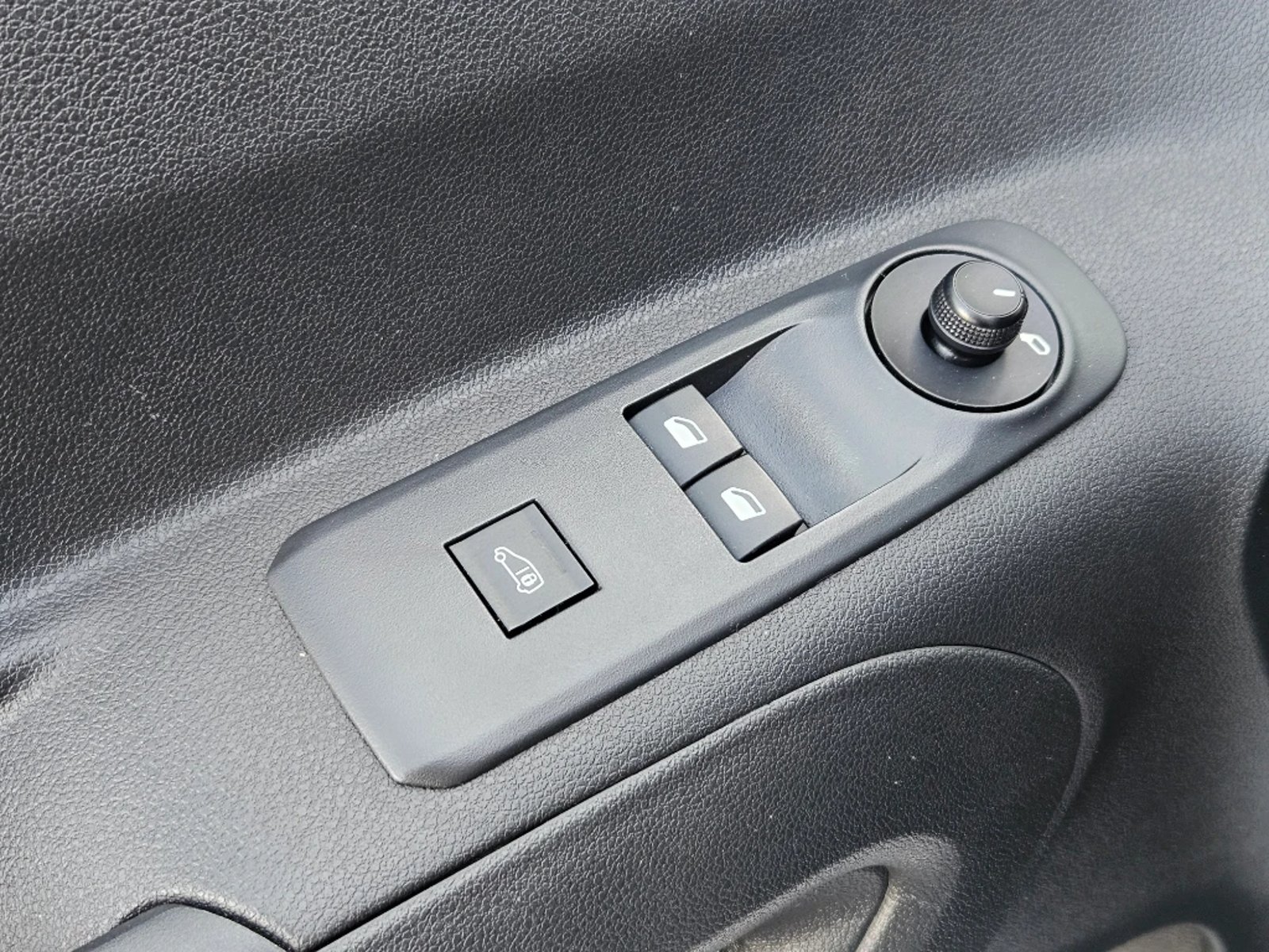 PEUGEOT PARTNER 2024 - Imagen 14 de 20