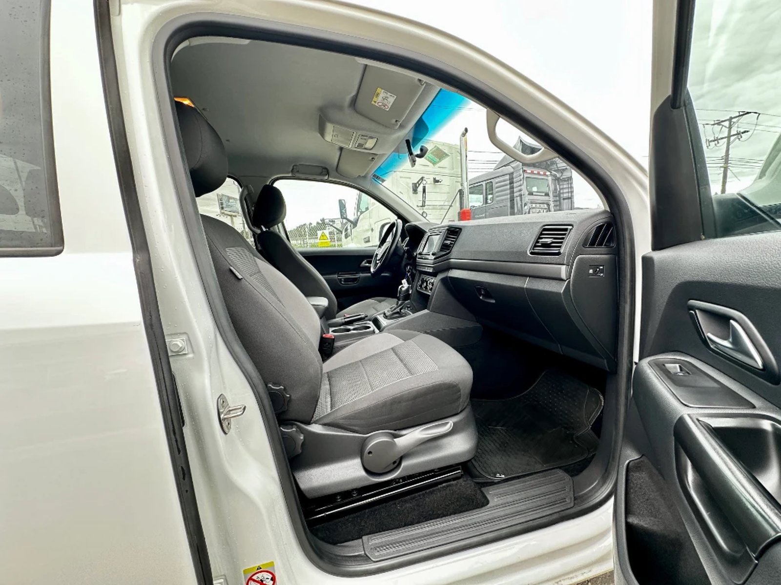 Volkswagen Amarok 2023 - Imagen 12 de 20