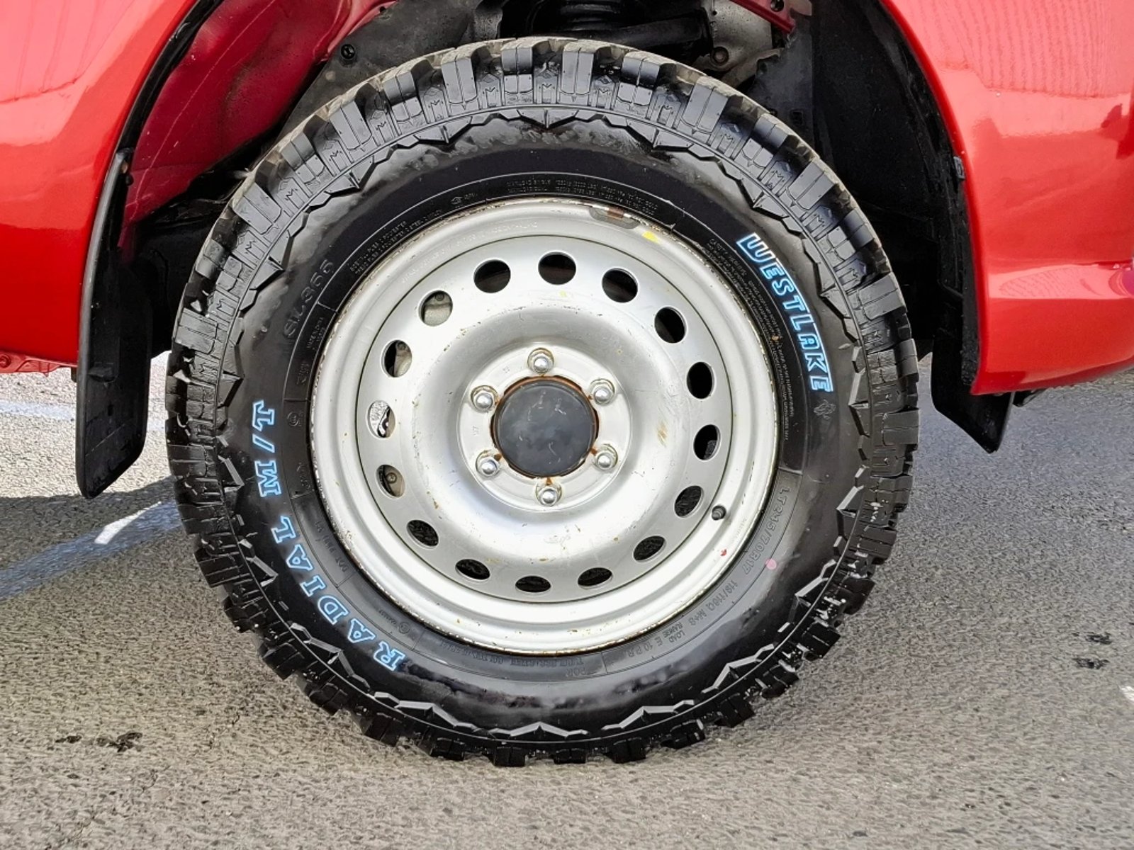 TOYOTA HILUX 2023 - Imagen 8 de 20