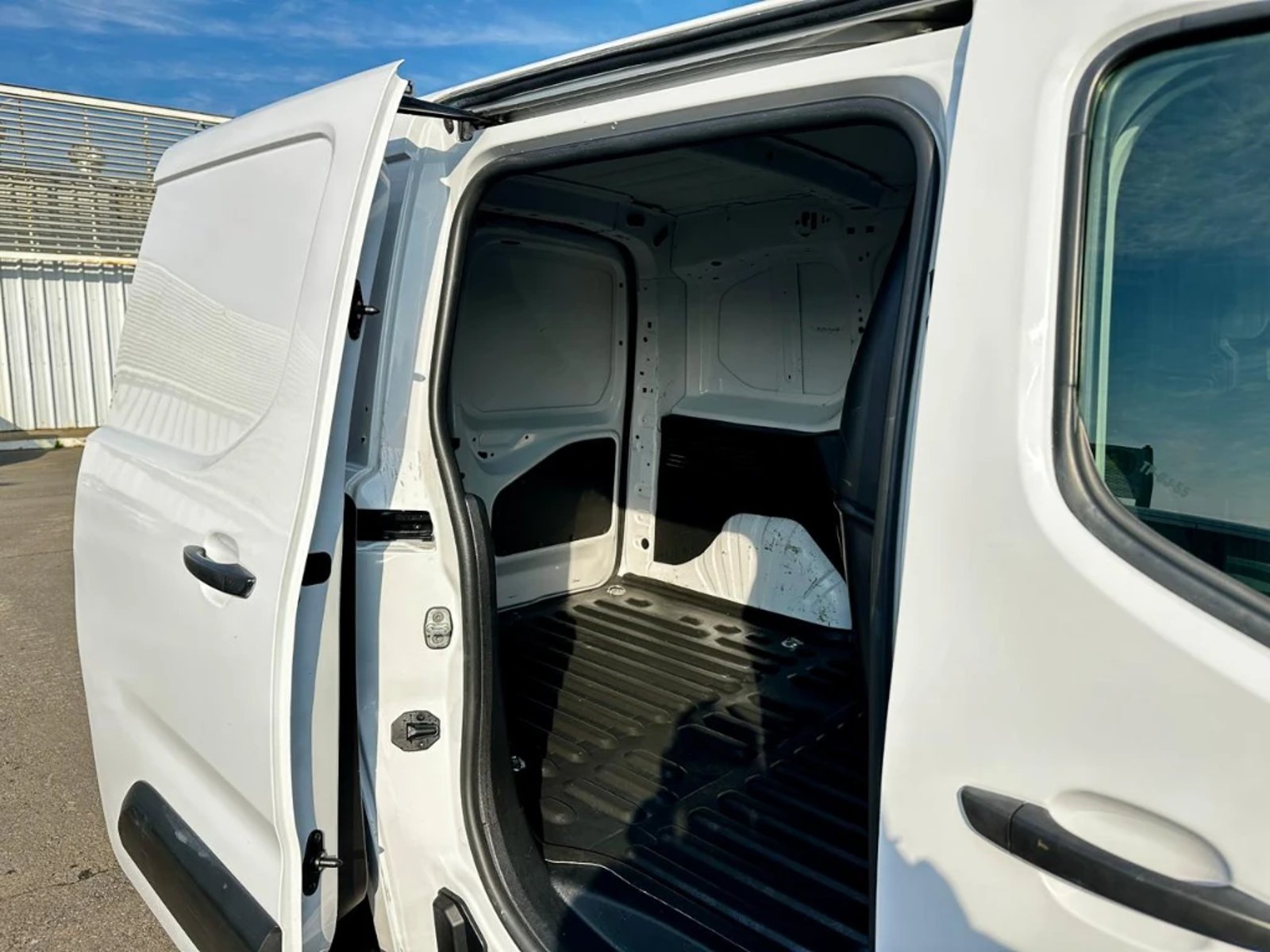 CITROEN BERLINGO 2024 - Imagen 14 de 20