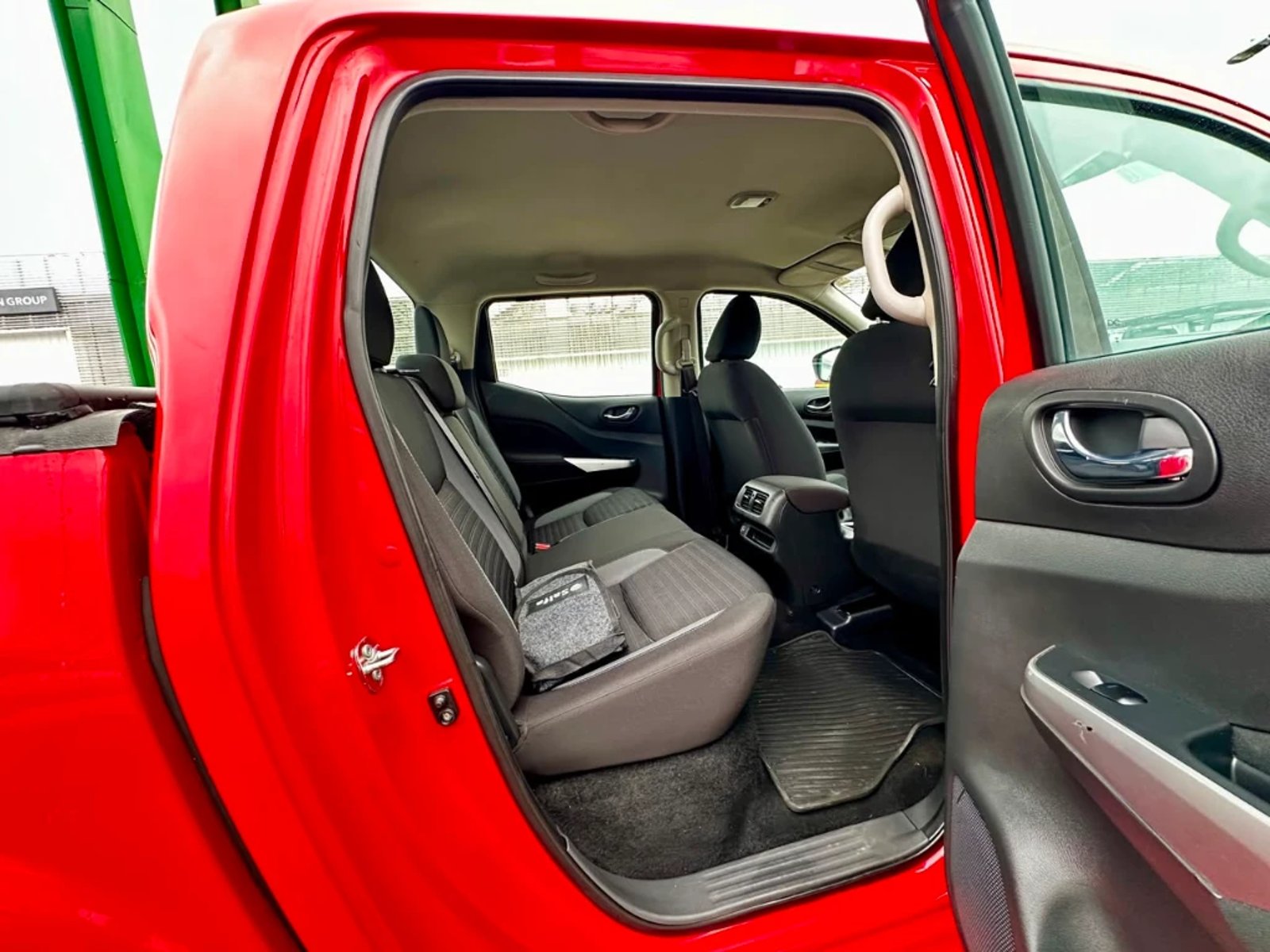 Nissan Navara 2024 - Imagen 13 de 20