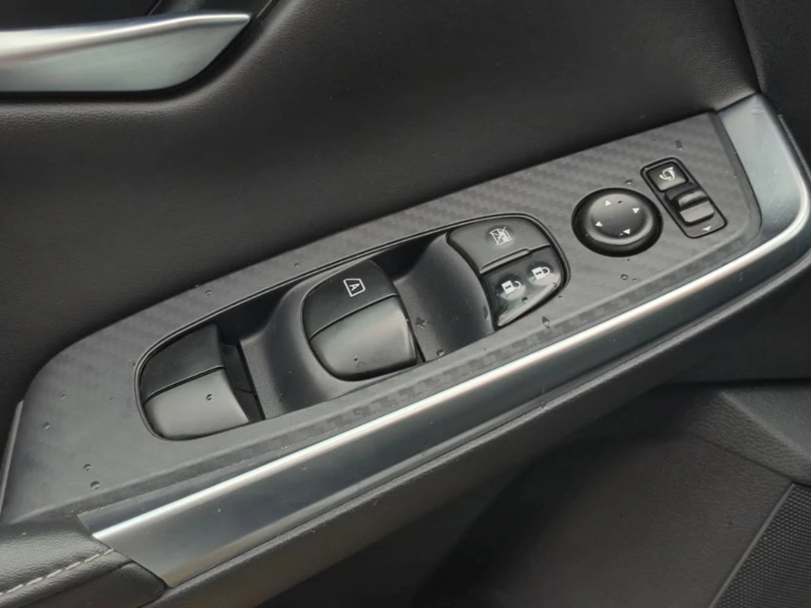 NISSAN SENTRA 2023 - Imagen 15 de 20