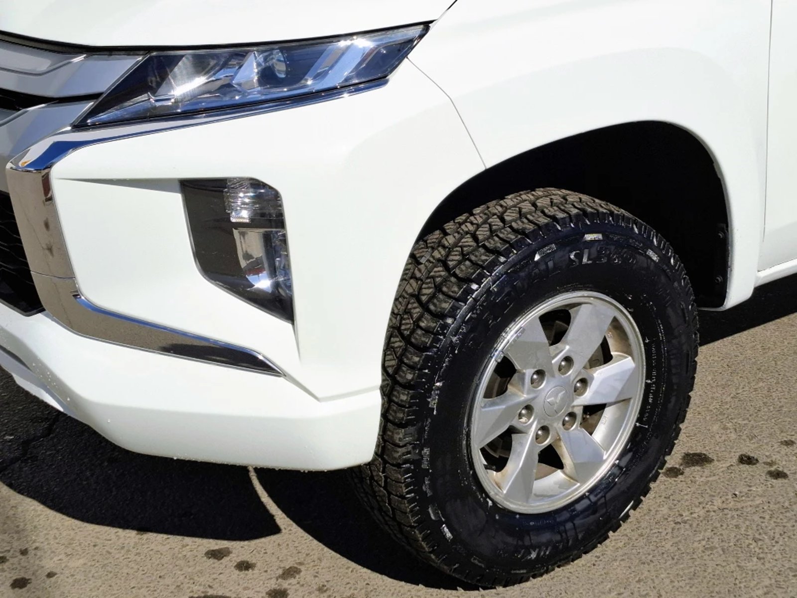 MITSUBISHI L200 2021 - Imagen 8 de 20