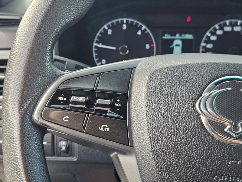SsangYong Grand musso 2023 - Imagen 15 de 20