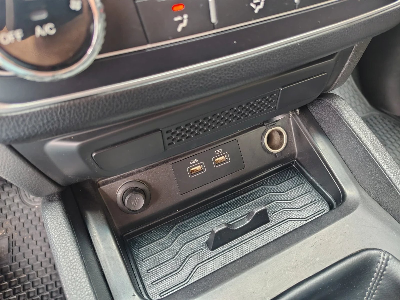 SSANGYONG GRAND MUSSO 2023 - Imagen 20 de 20