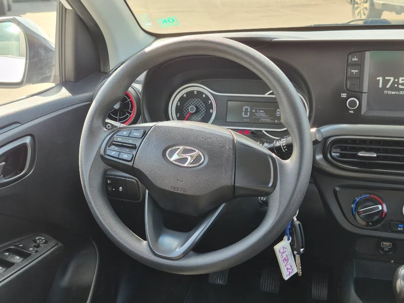 Hyundai Grand i10 2023 - Imagen 12 de 20