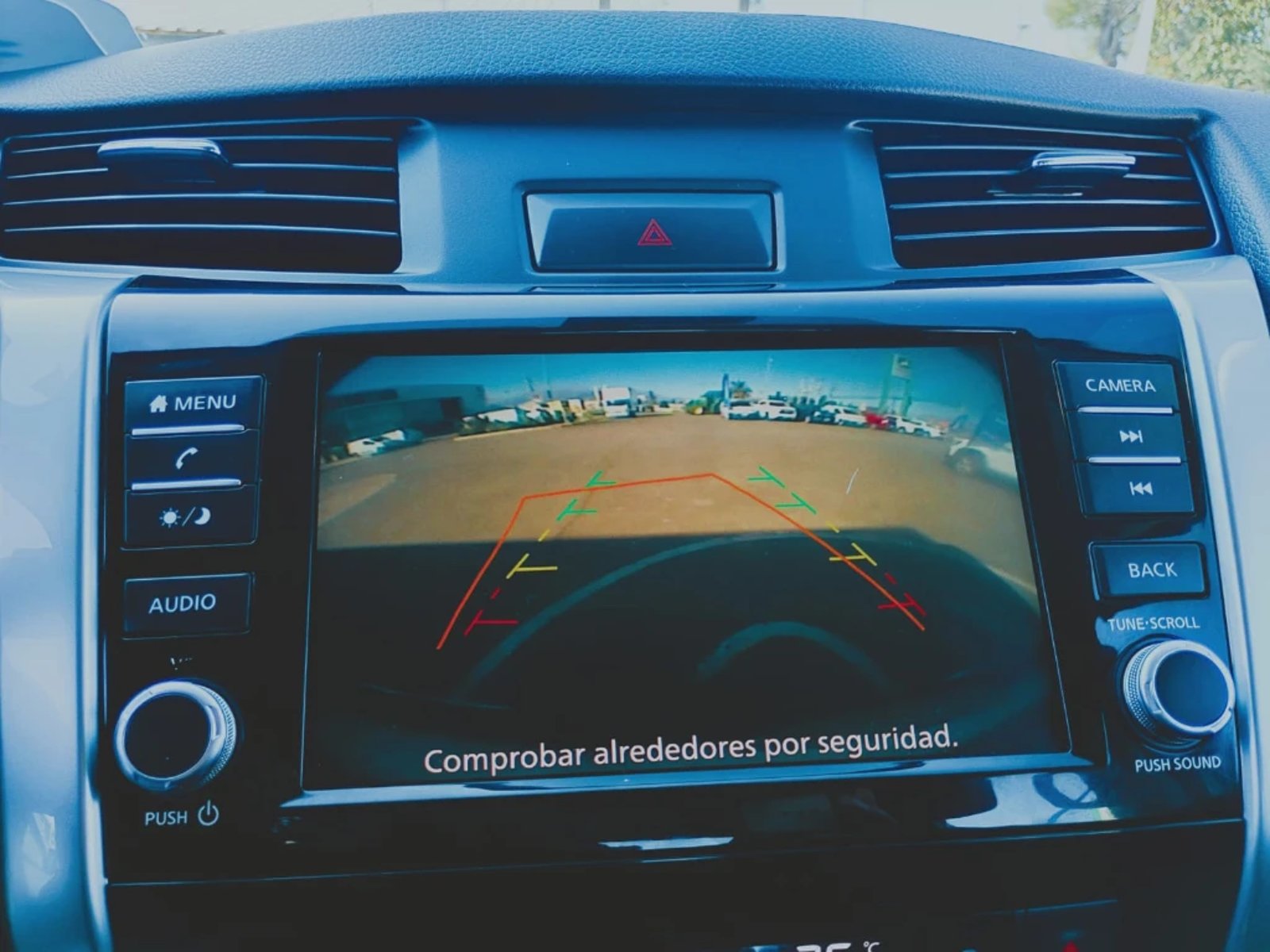 NISSAN NAVARA 2023 - Imagen 18 de 20