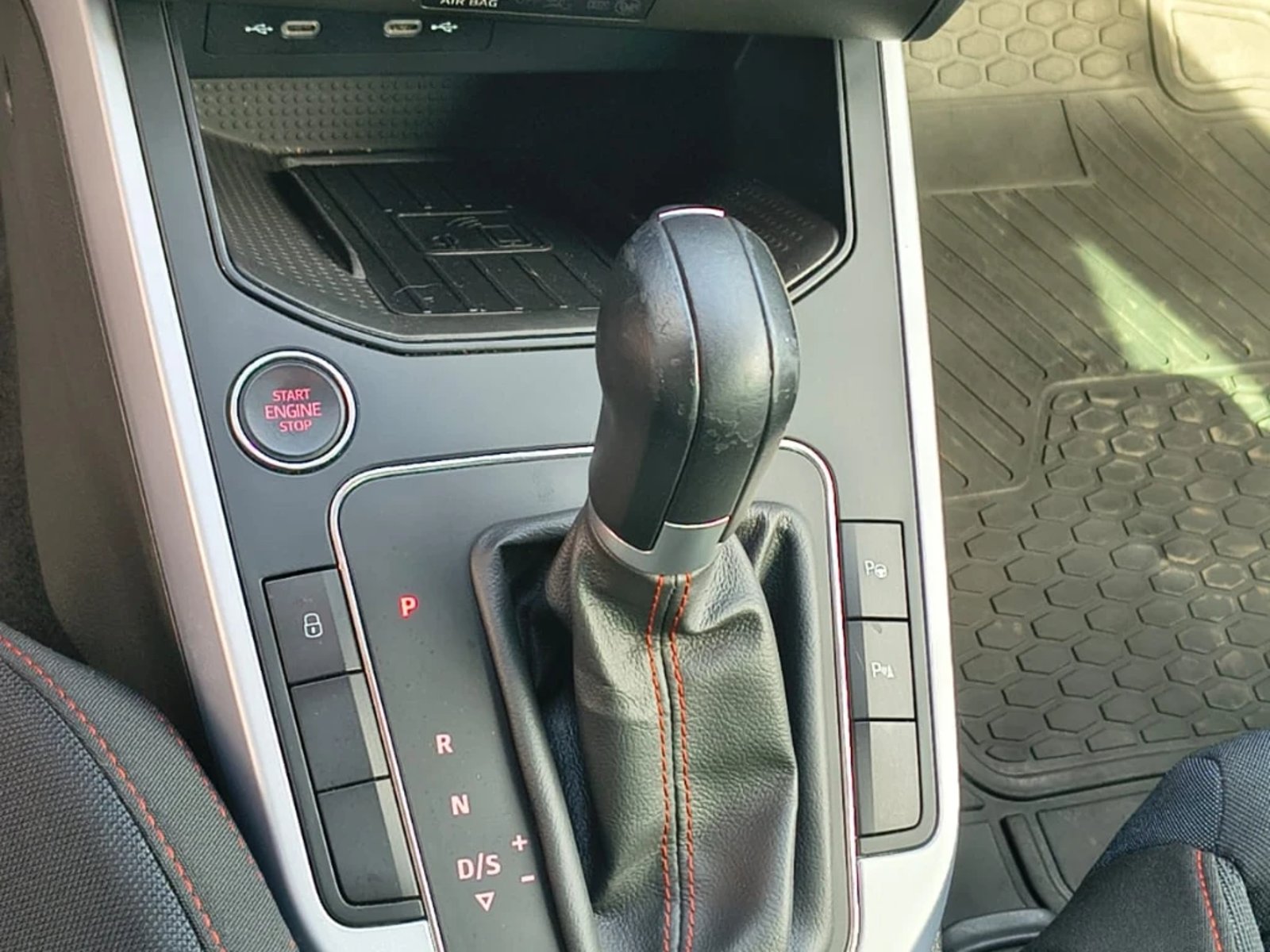 SEAT Arona 2023 - Imagen 19 de 20