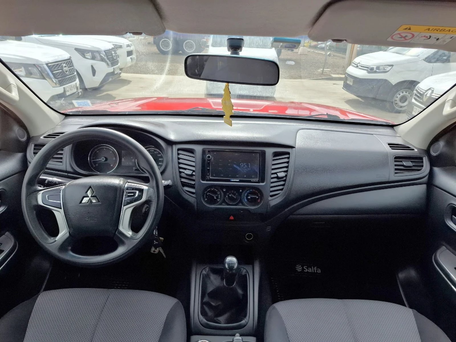MITSUBISHI L200 2022 - Imagen 20 de 20