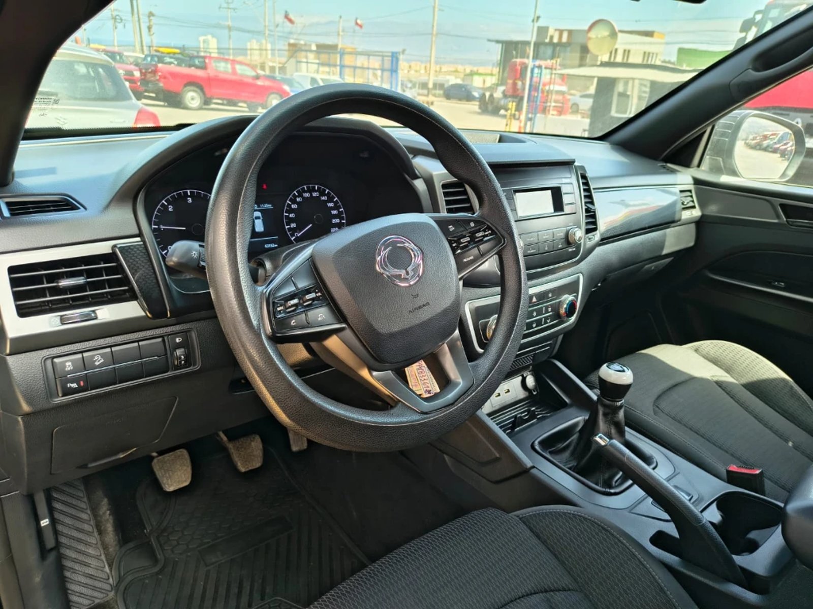 SsangYong Grand musso 2023 - Imagen 13 de 20