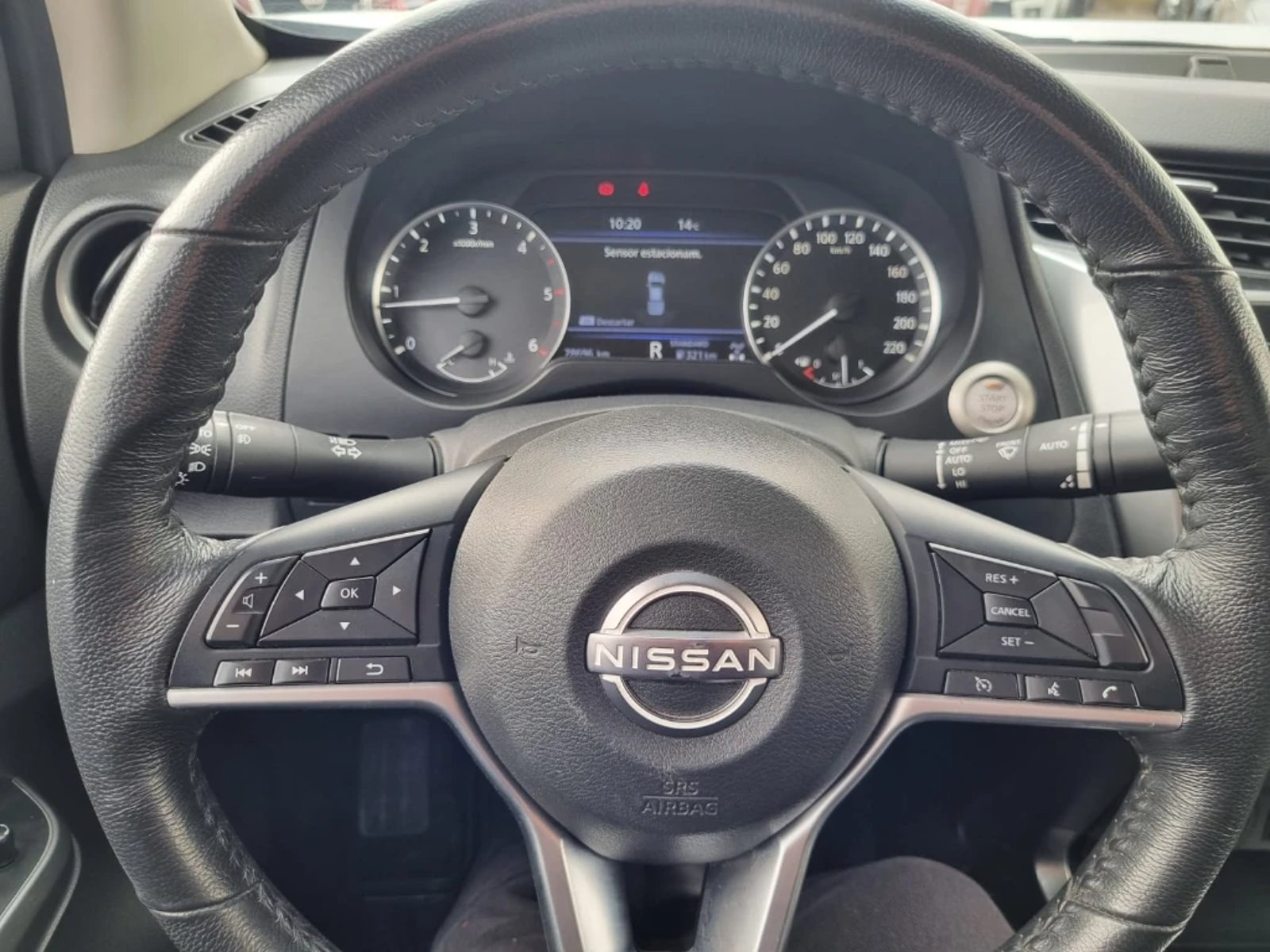 Nissan Navara 2023 - Imagen 17 de 20