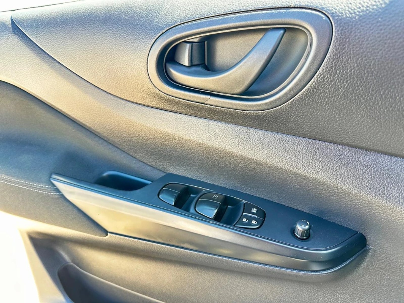 NISSAN NAVARA 2023 - Imagen 13 de 20