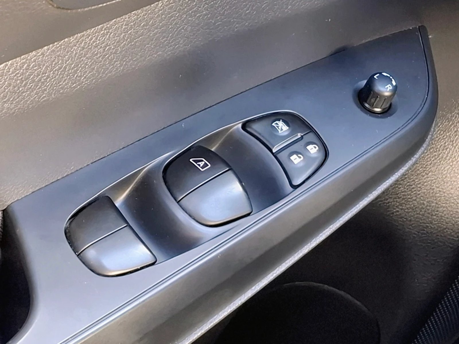 NISSAN NAVARA 2023 - Imagen 11 de 20