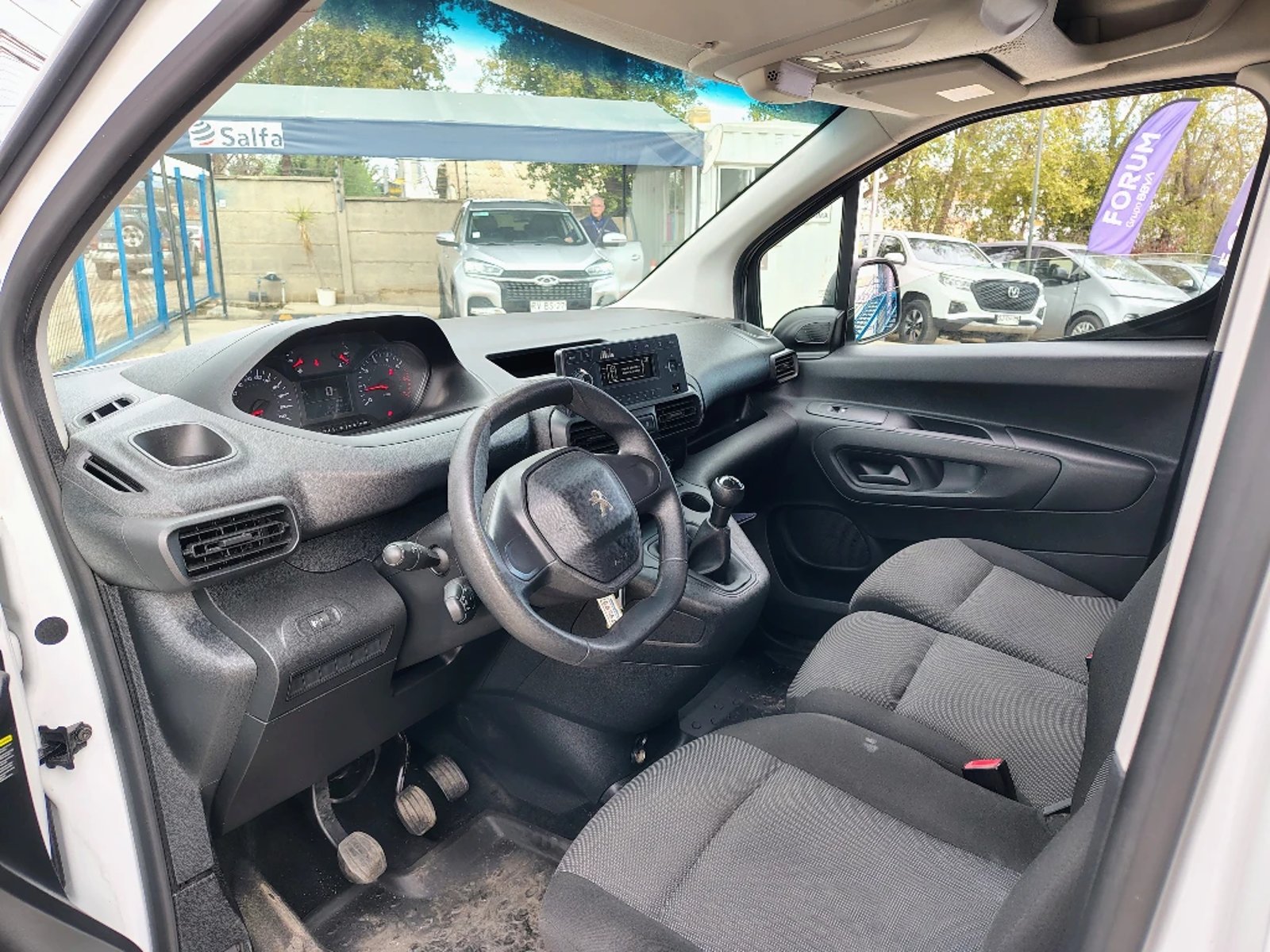 PEUGEOT PARTNER 2023 - Imagen 16 de 20