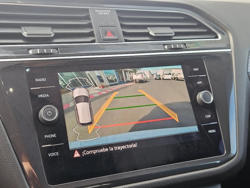 Volkswagen Tiguan 2023 - Imagen 16 de 20