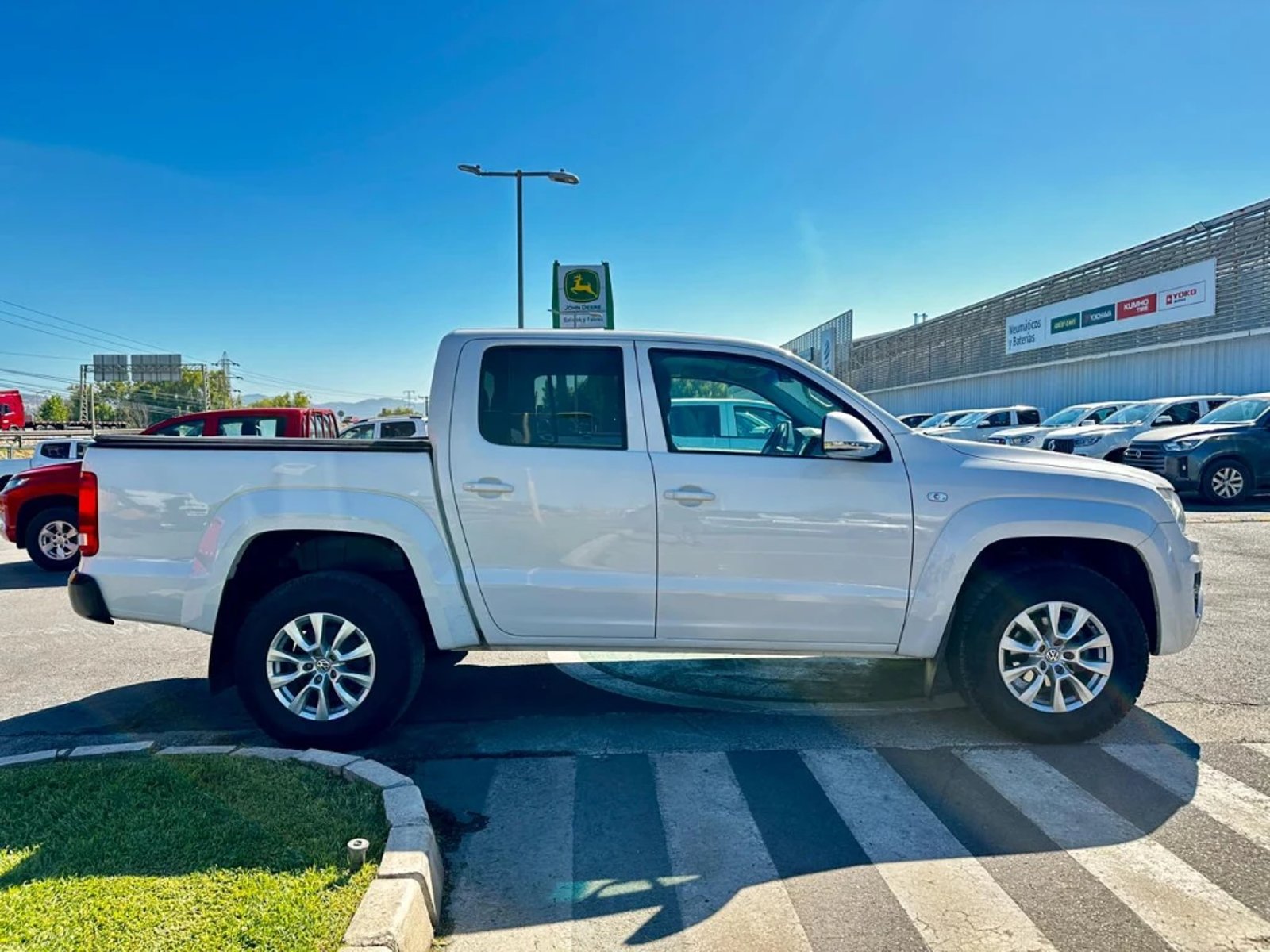 Volkswagen Amarok 2023 - Imagen 4 de 20