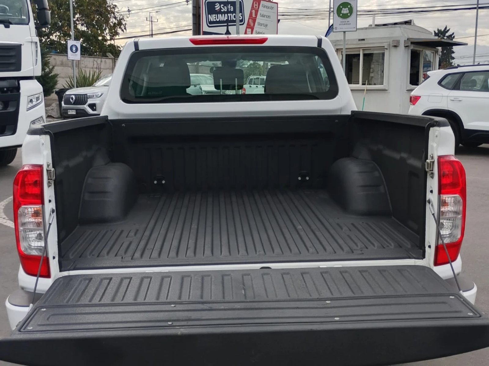 NISSAN NAVARA 2023 - Imagen 7 de 20