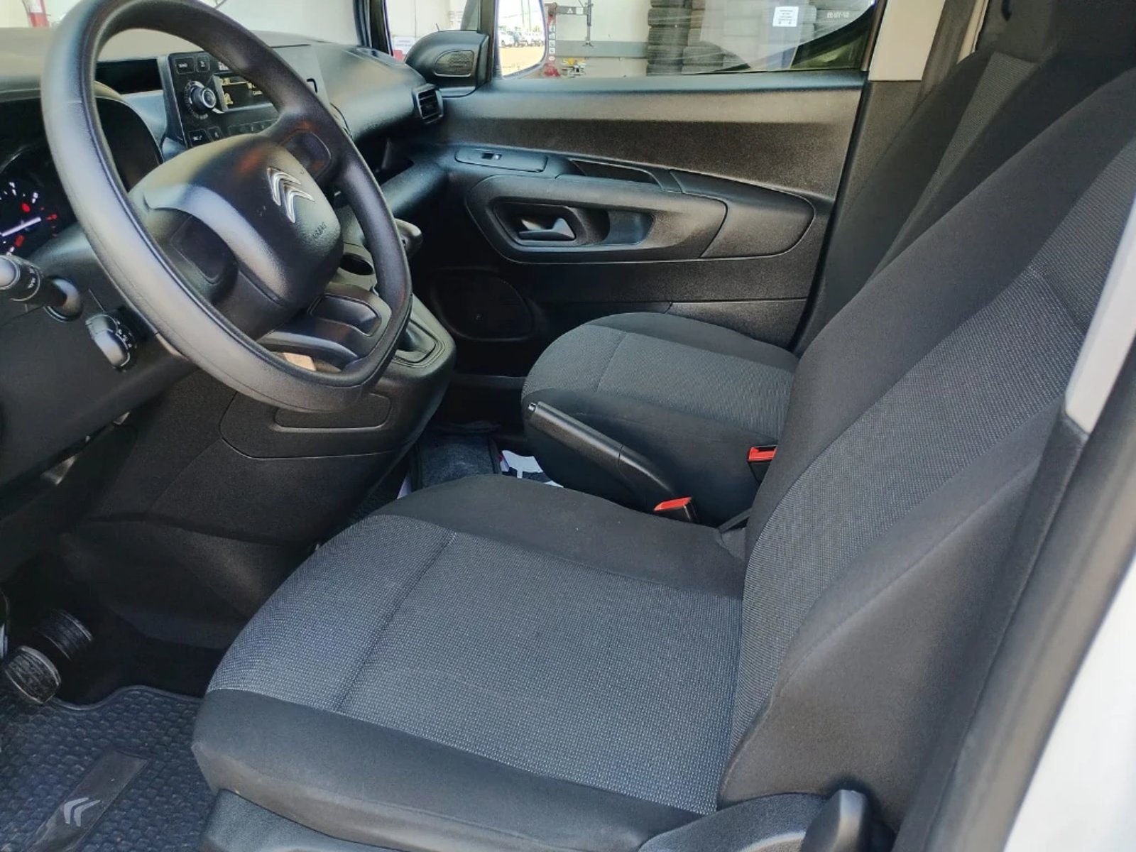 CITROEN BERLINGO 2023 - Imagen 17 de 20