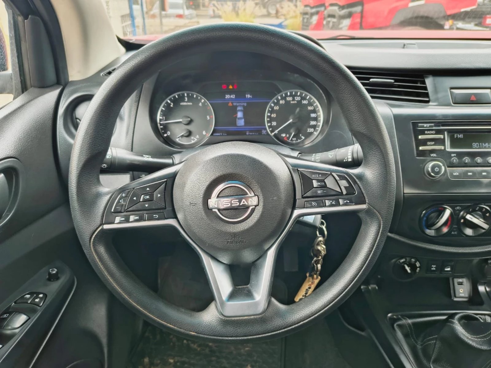 NISSAN NAVARA 2023 - Imagen 17 de 20