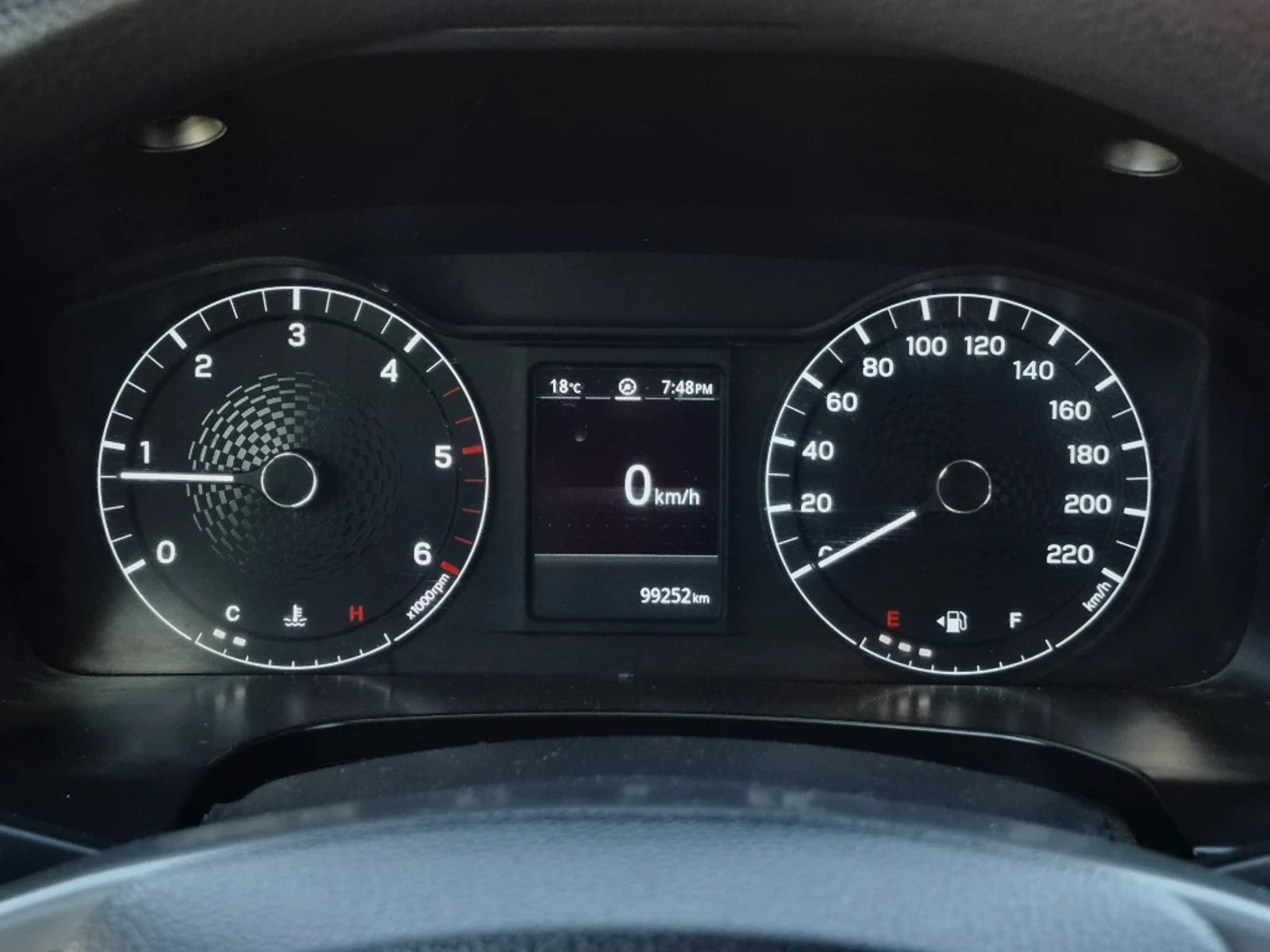 SsangYong Grand musso 2023 - Imagen 16 de 20
