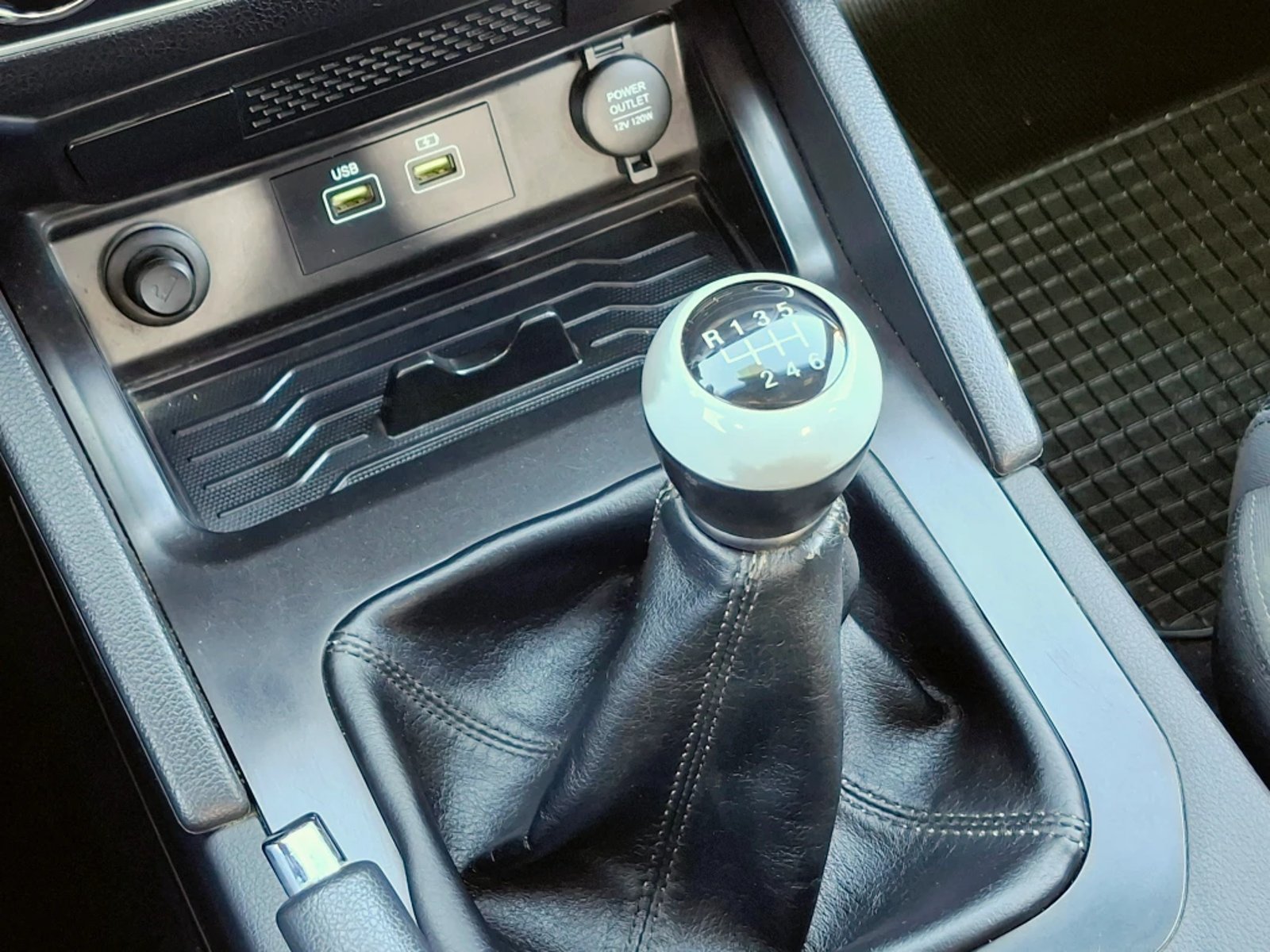 SsangYong Grand musso 2023 - Imagen 19 de 20