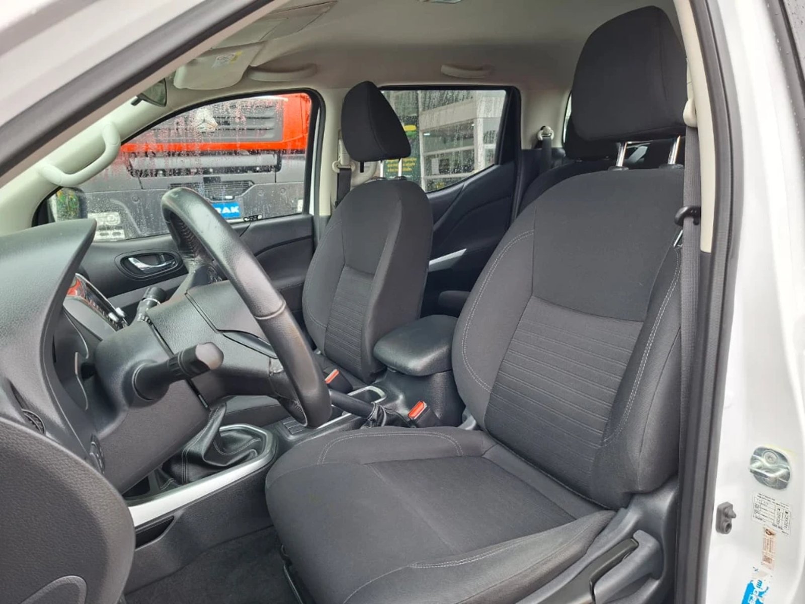 NISSAN NAVARA 2023 - Imagen 13 de 20