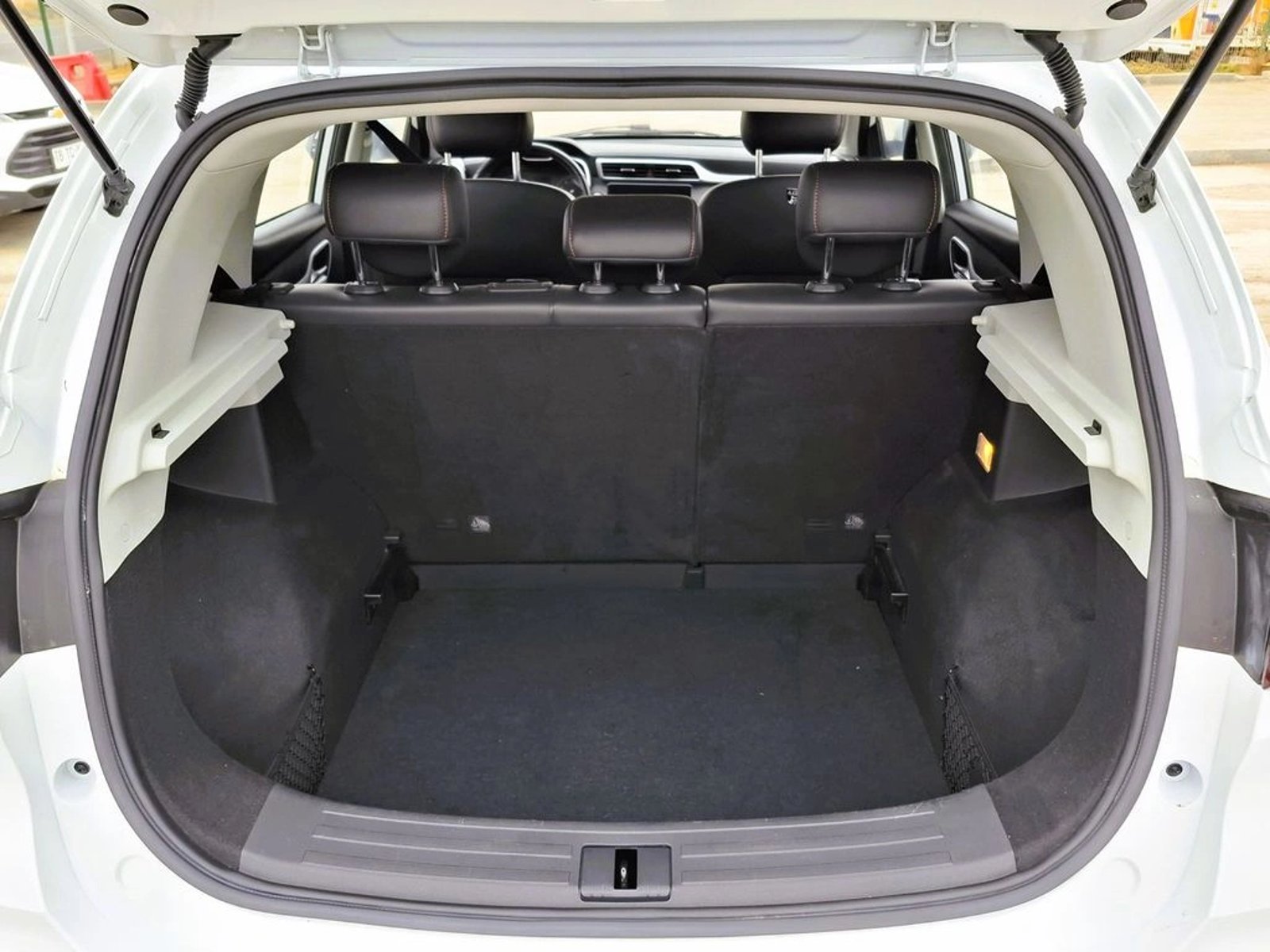 MG ZX 2023 - Imagen 10 de 20