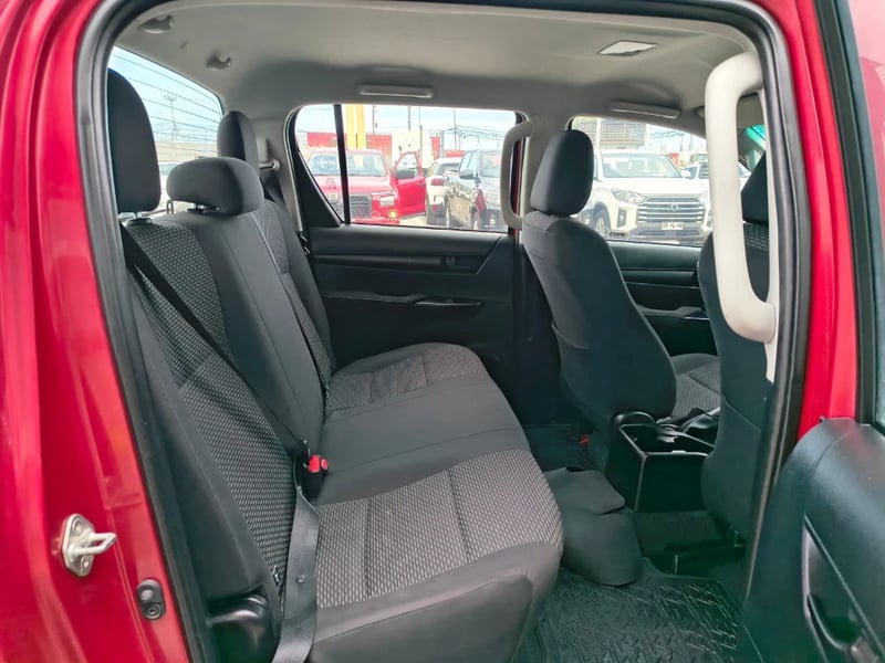 Toyota Hilux 2024 - Imagen 17 de 20
