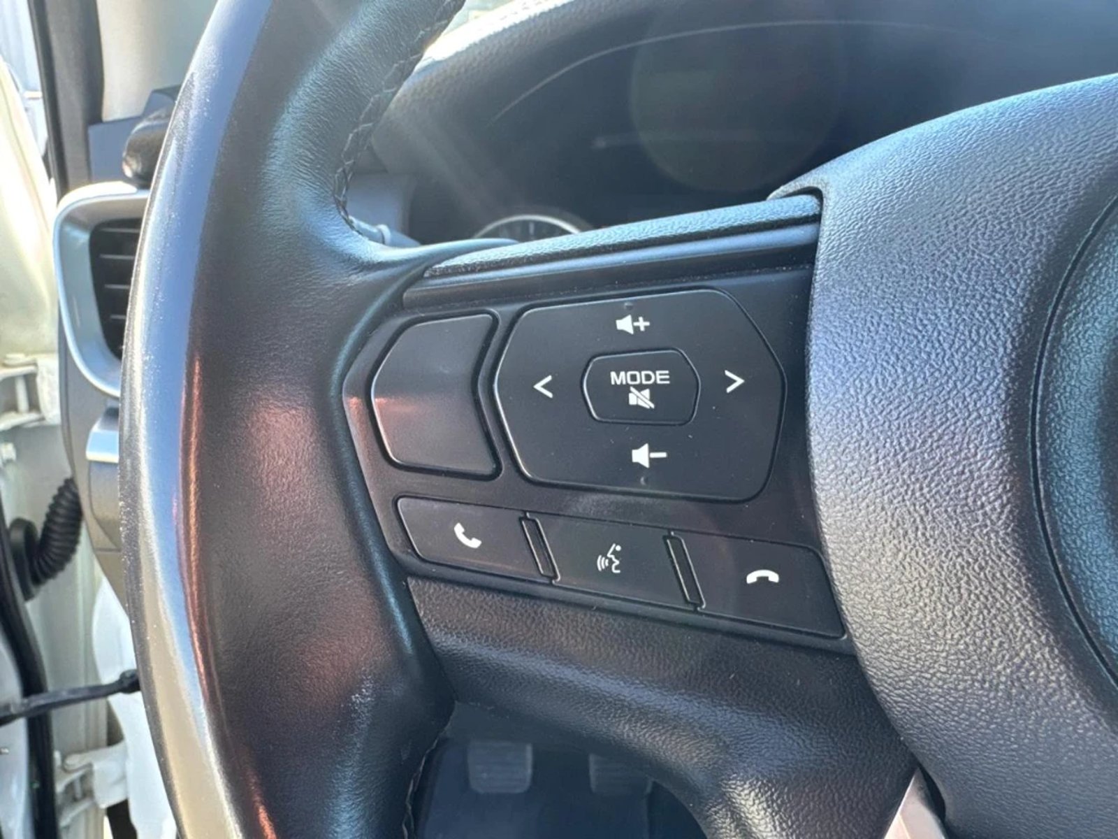MAZDA BT-50 2022 - Imagen 17 de 20