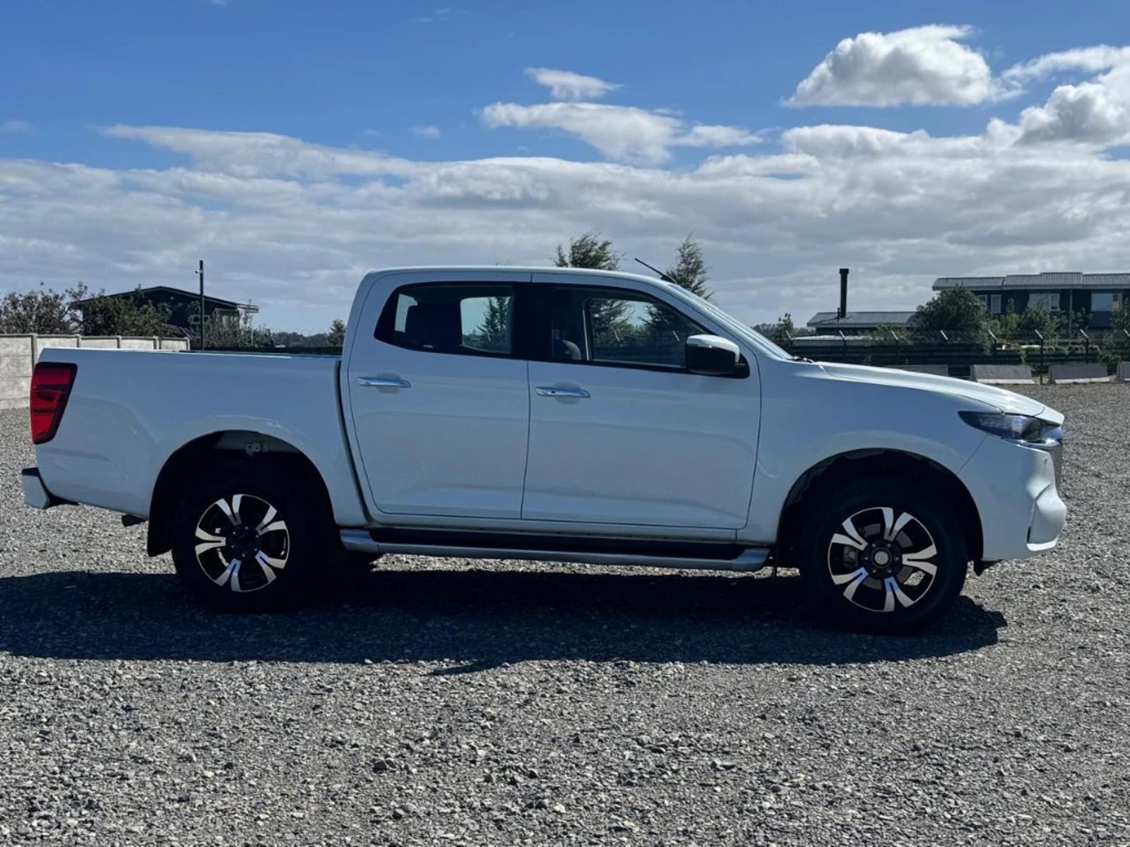 MAZDA BT-50 2022 - Imagen 4 de 20