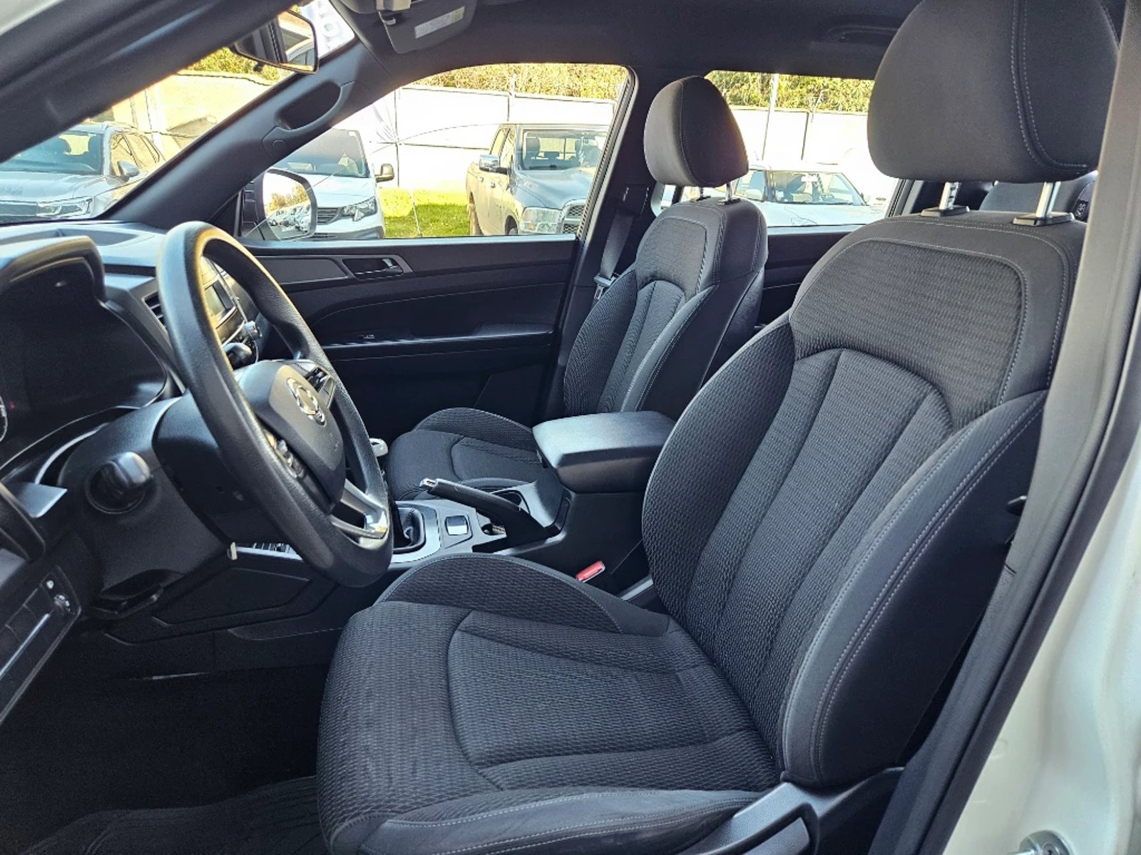 SSANGYONG MUSSO 2023 - Imagen 17 de 20