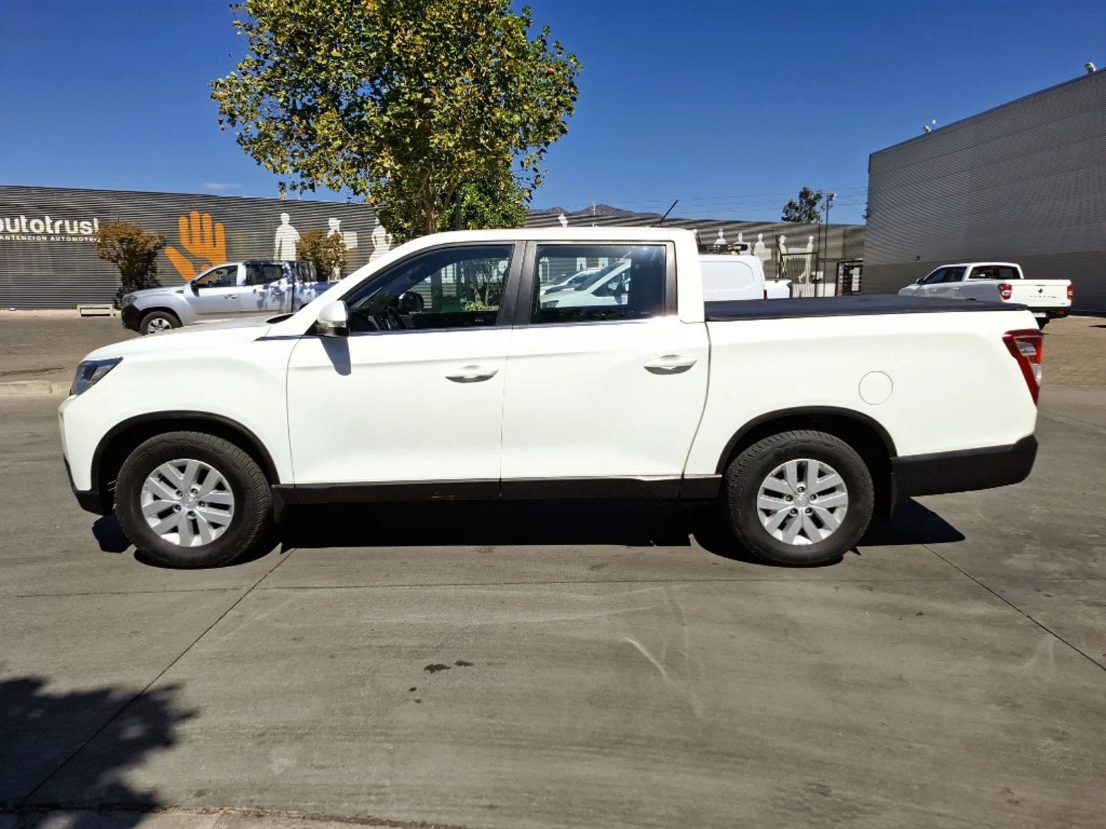 SSANGYONG GRAND MUSSO 2023 - Imagen 8 de 20