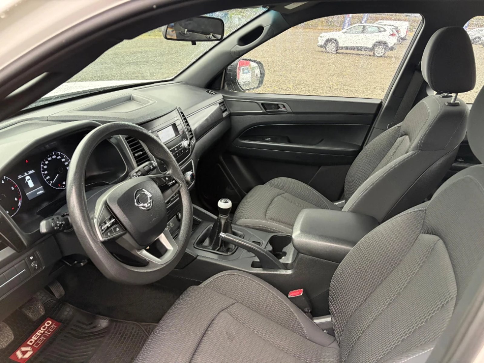 SsangYong Grand musso 2023 - Imagen 17 de 20