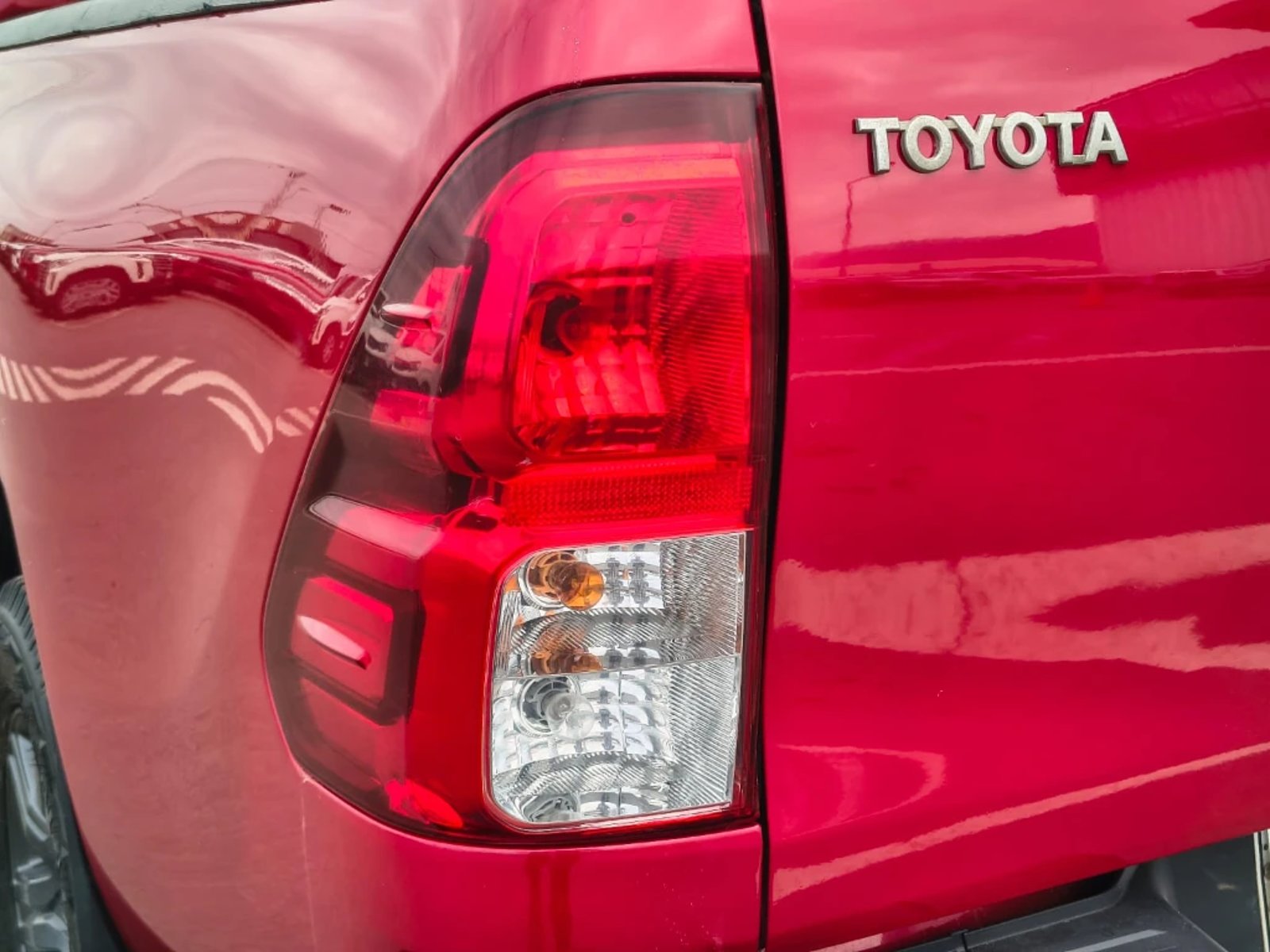 Toyota Hilux 2022 - Imagen 8 de 20