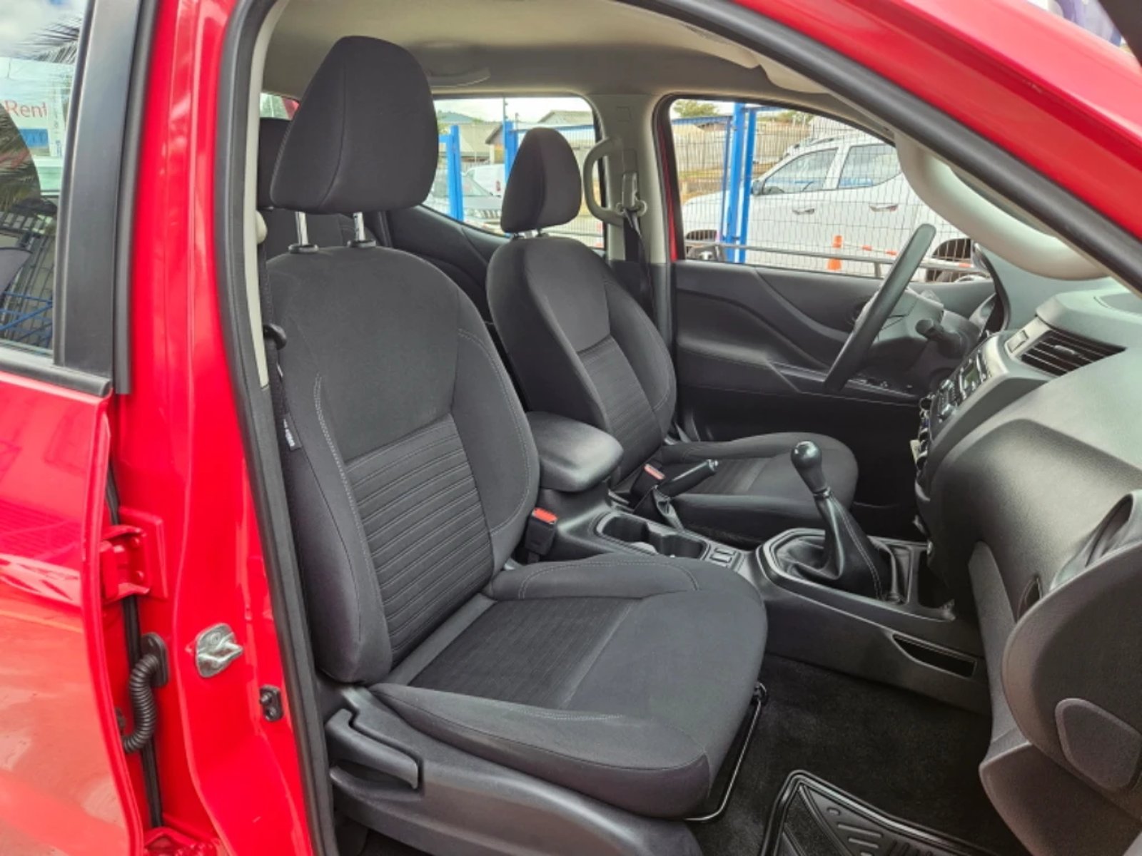 NISSAN NAVARA 2023 - Imagen 7 de 20