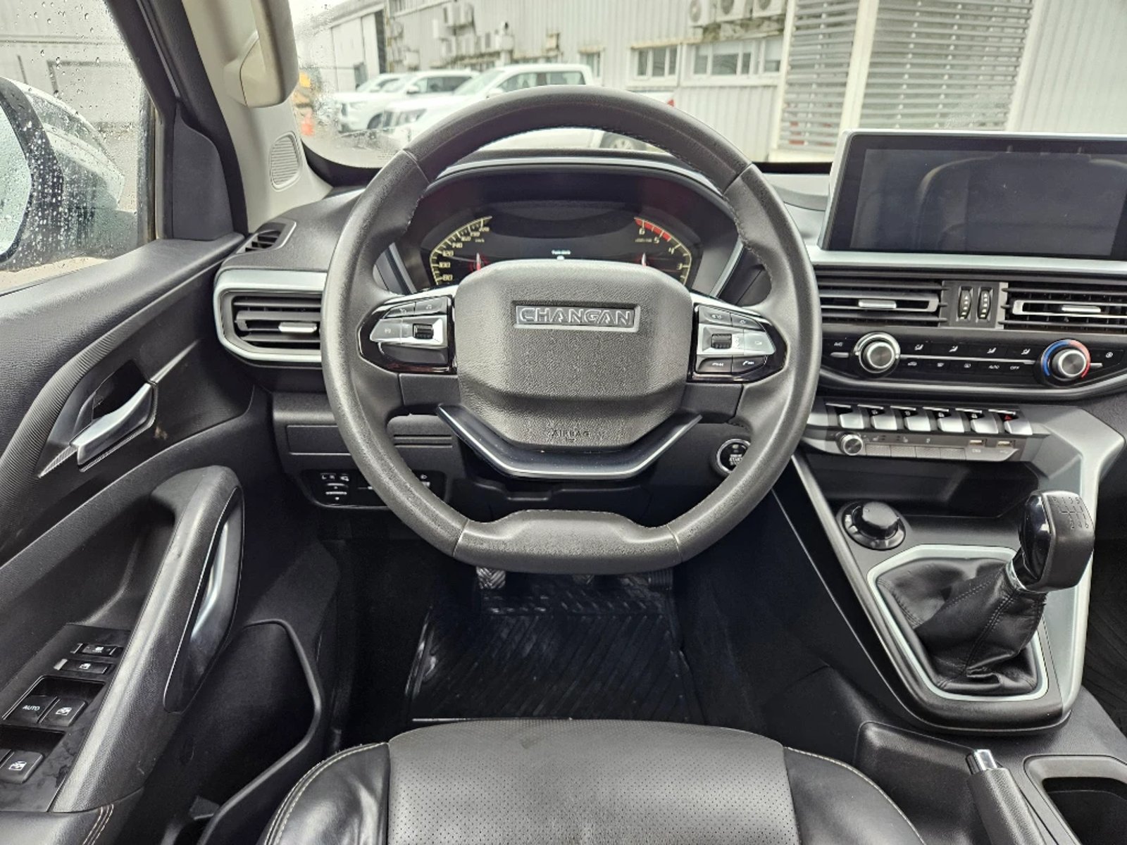 CHANGAN HUNTER 2023 - Imagen 13 de 20