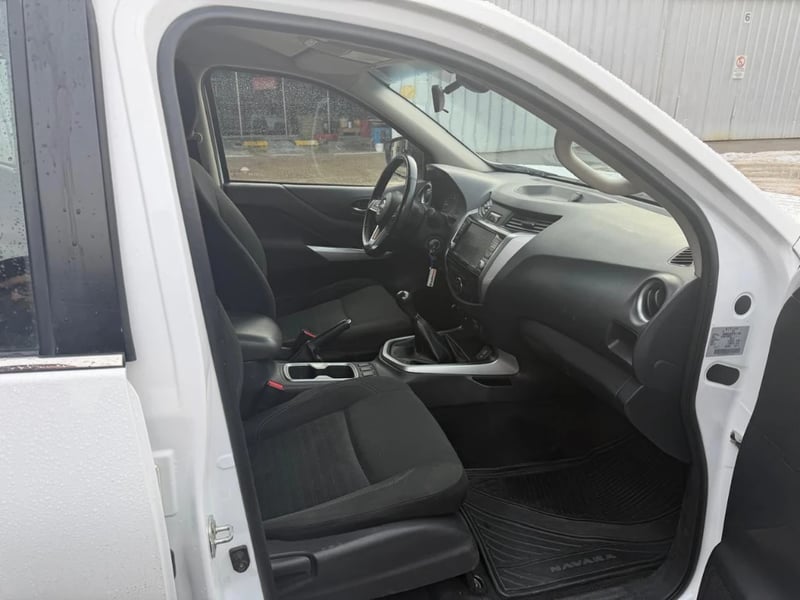 Nissan Navara 2023 - Imagen 10 de 18