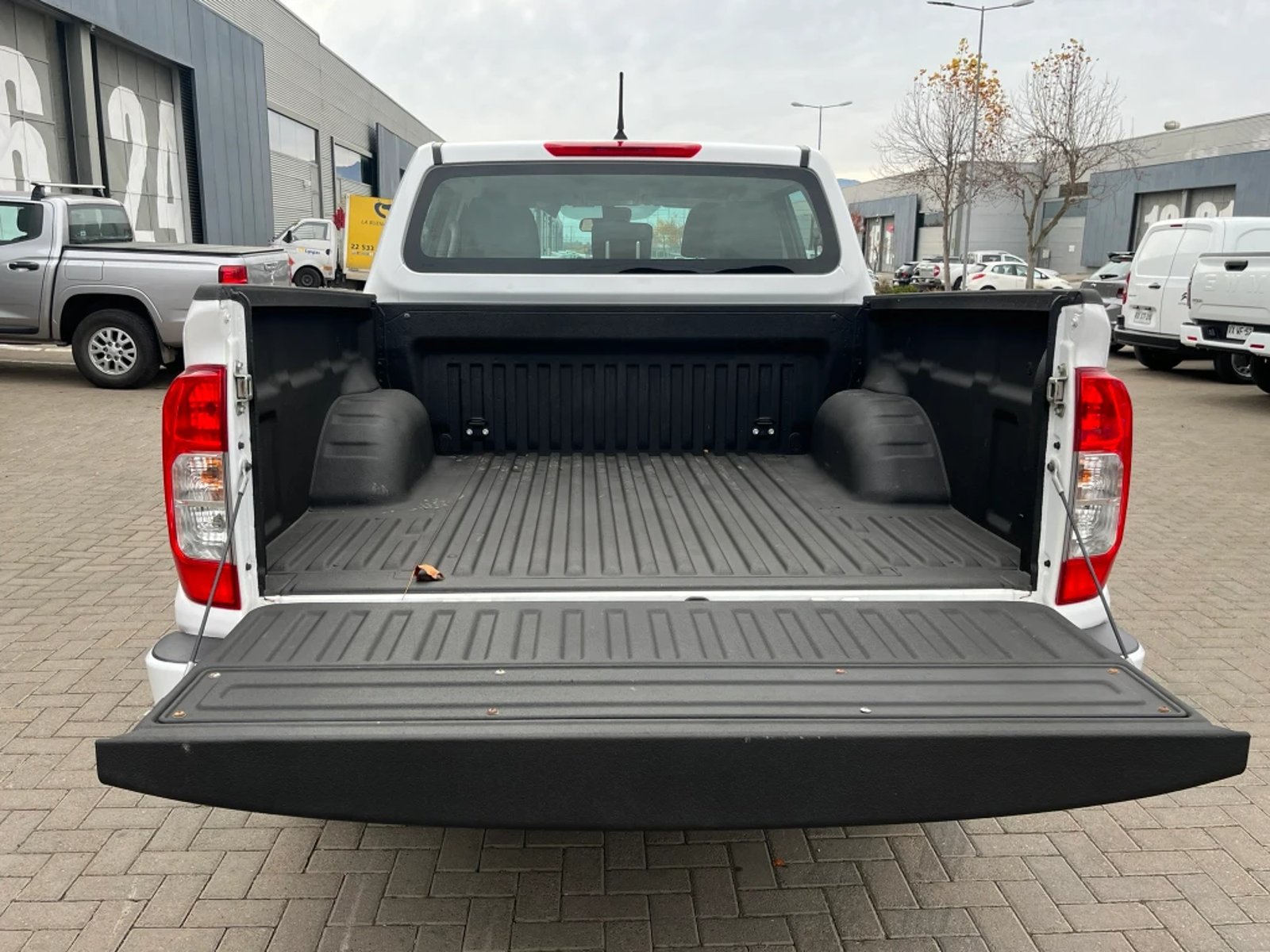 NISSAN NAVARA 2023 - Imagen 12 de 20