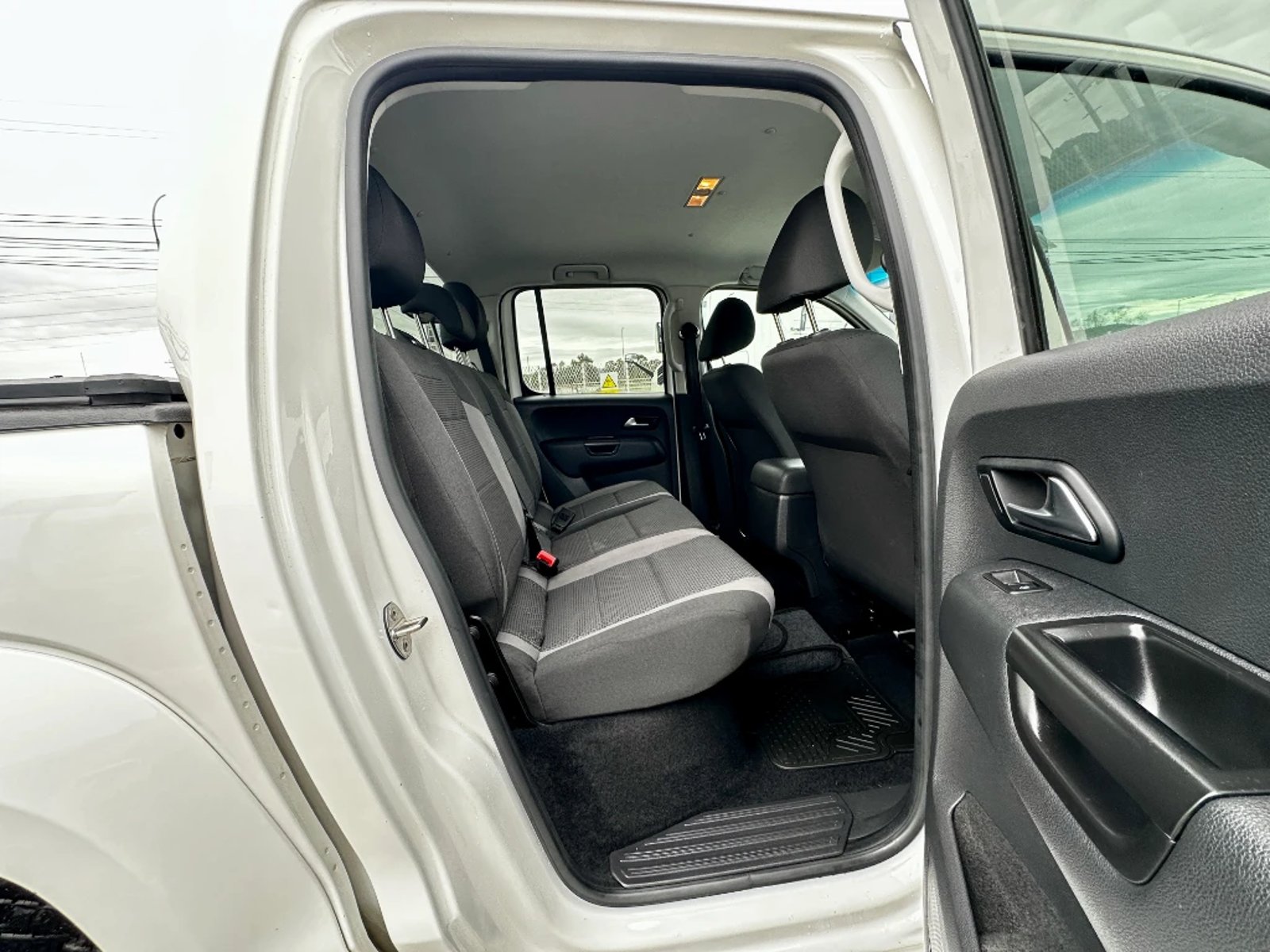 Volkswagen Amarok 2023 - Imagen 13 de 20
