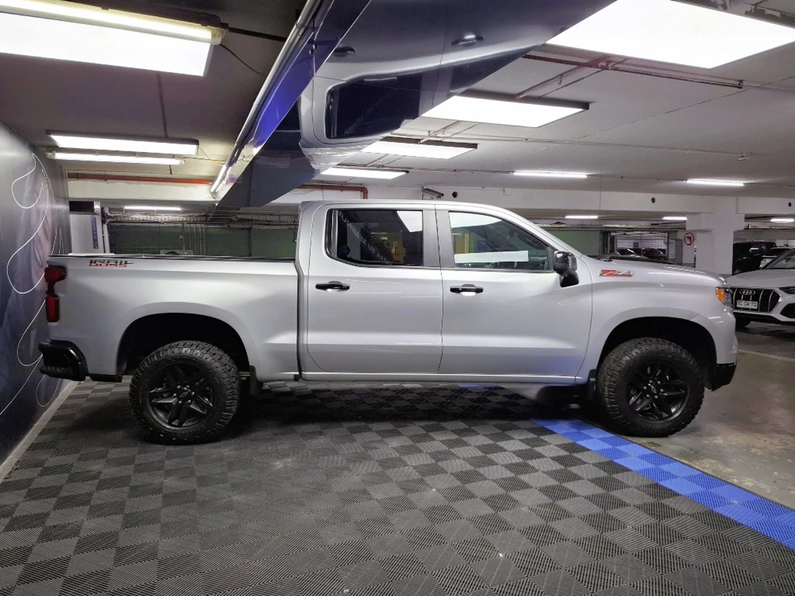 CHEVROLET SILVERADO 2023 - Imagen 4 de 20