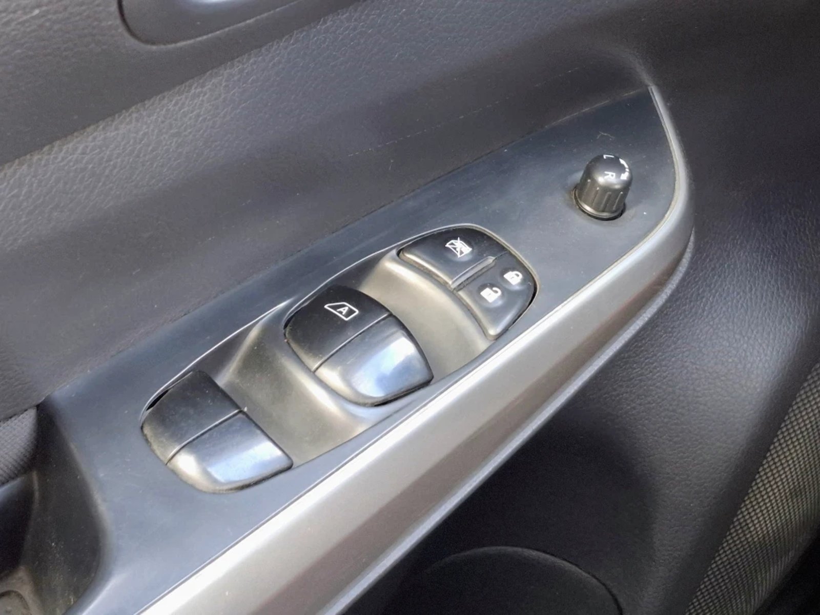 NISSAN NAVARA 2023 - Imagen 12 de 20