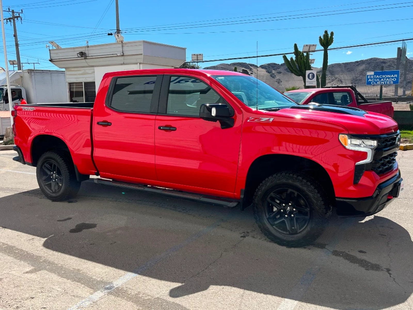 Chevrolet Silverado 2024 - Imagen 8 de 19